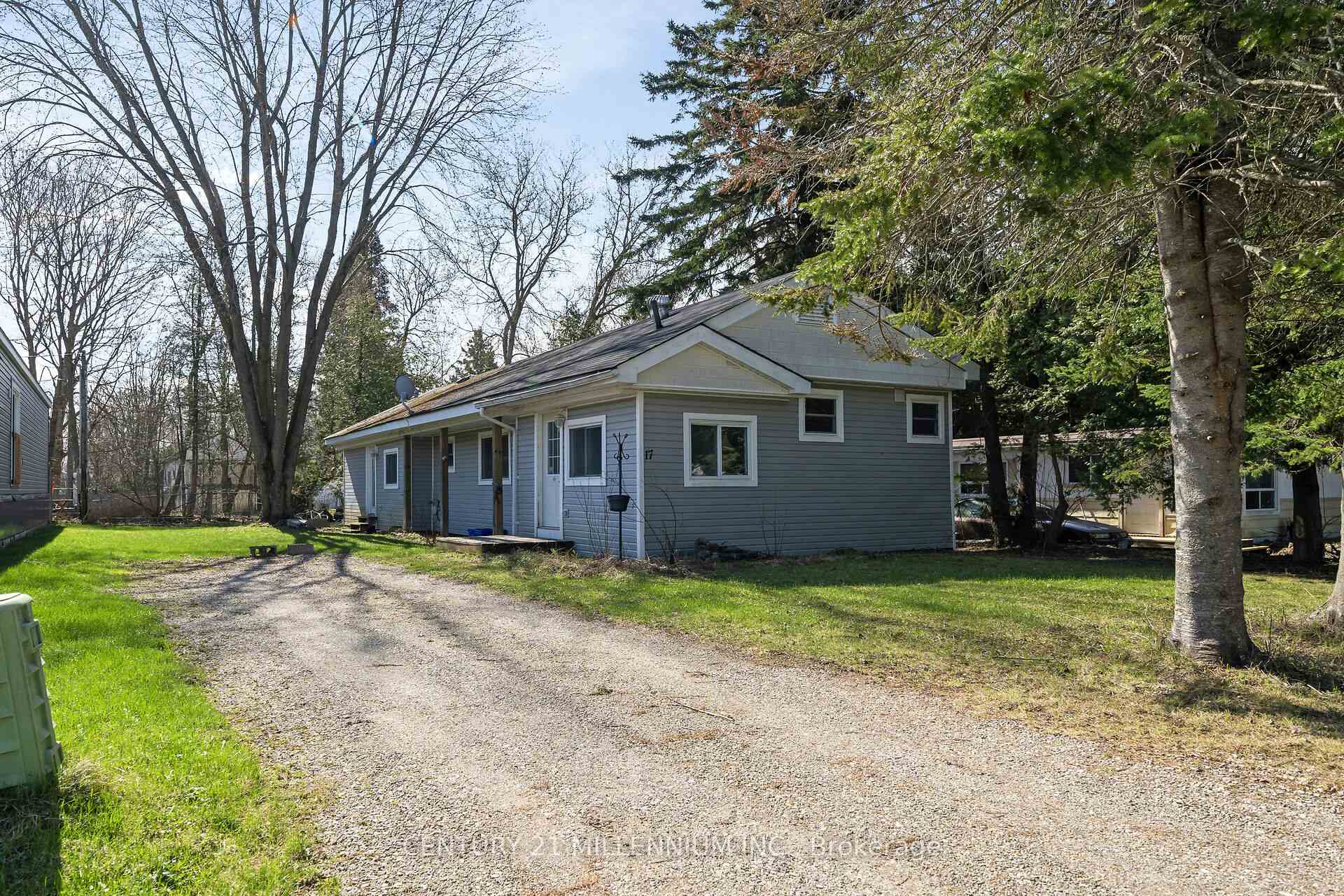 Photo 1 of 17 Cedar Lane, Erin — HOMEH