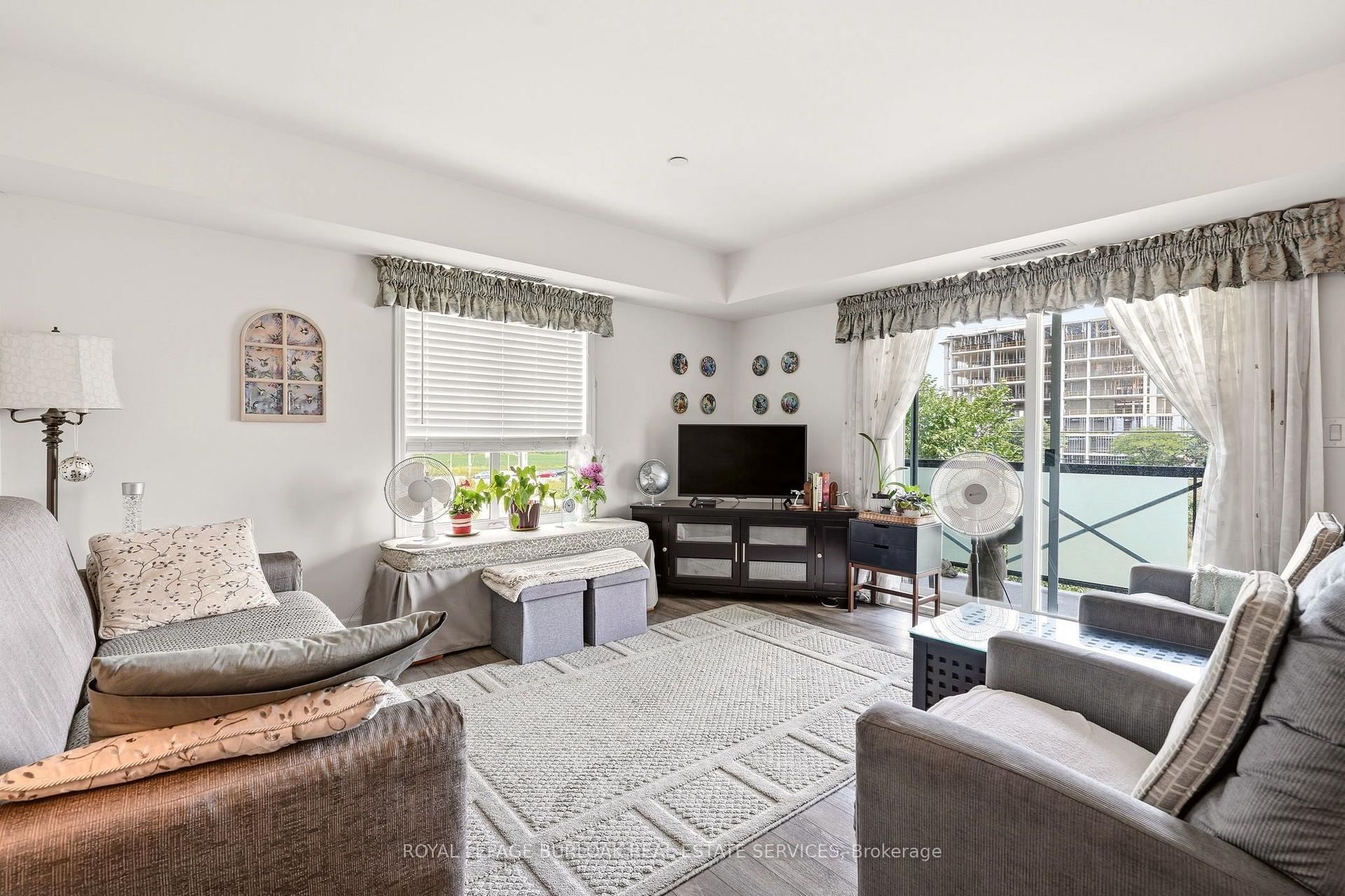 Photo 16 of Unit 309, 1045 Nadalin Heights, Milton, Willmott — HOMEH