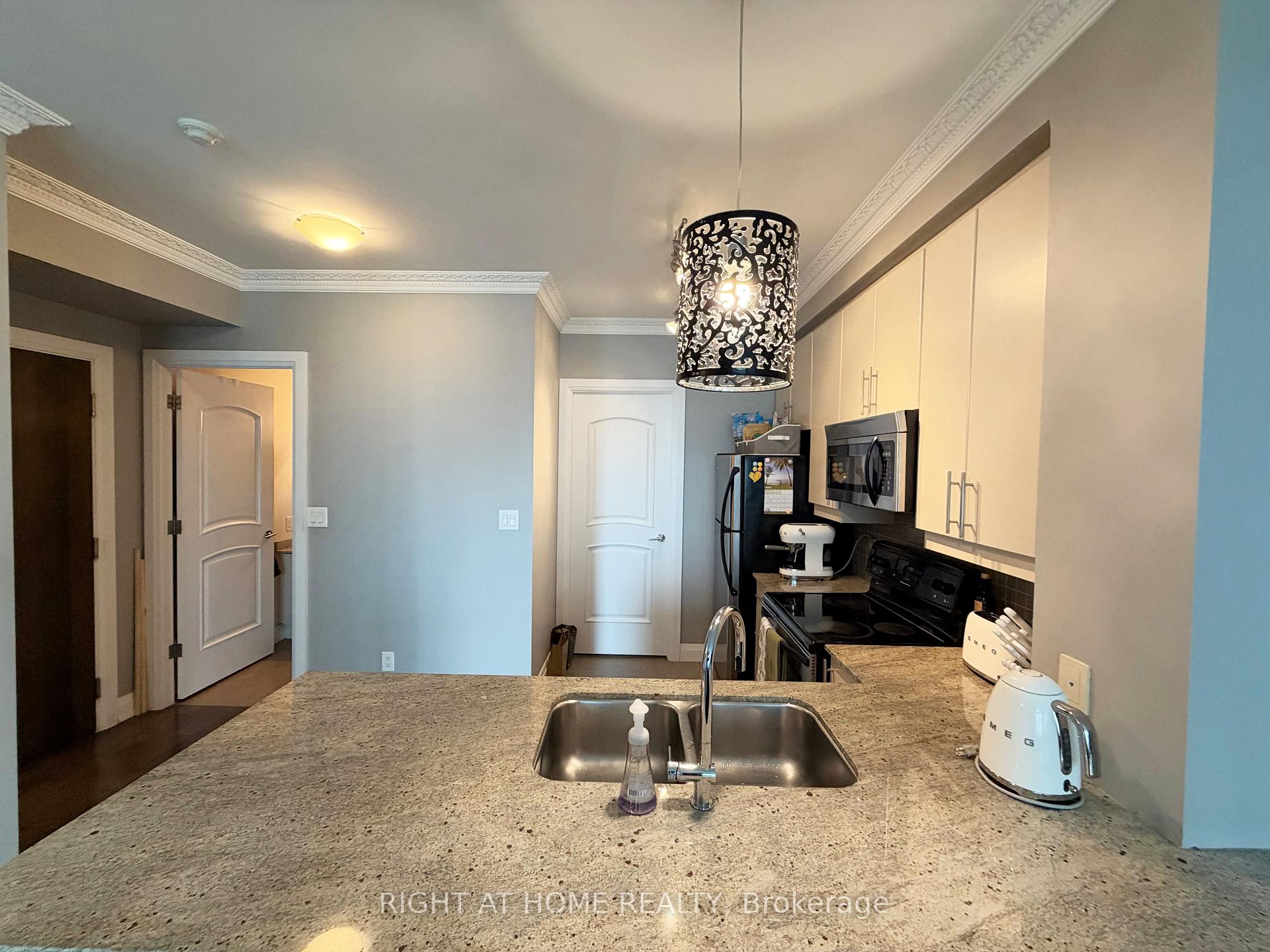 Photo 9 of Unit 3407, 16 Harbour Street, Toronto, Waterfront Communities — HOMEH