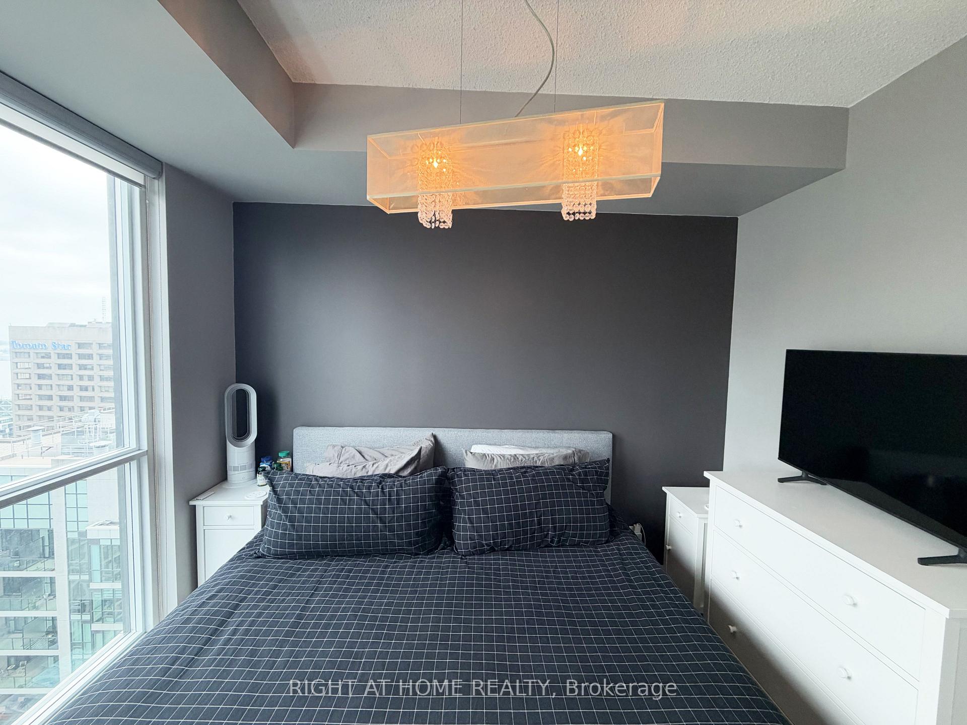 Photo 14 of Unit 3407, 16 Harbour Street, Toronto, Waterfront Communities — HOMEH