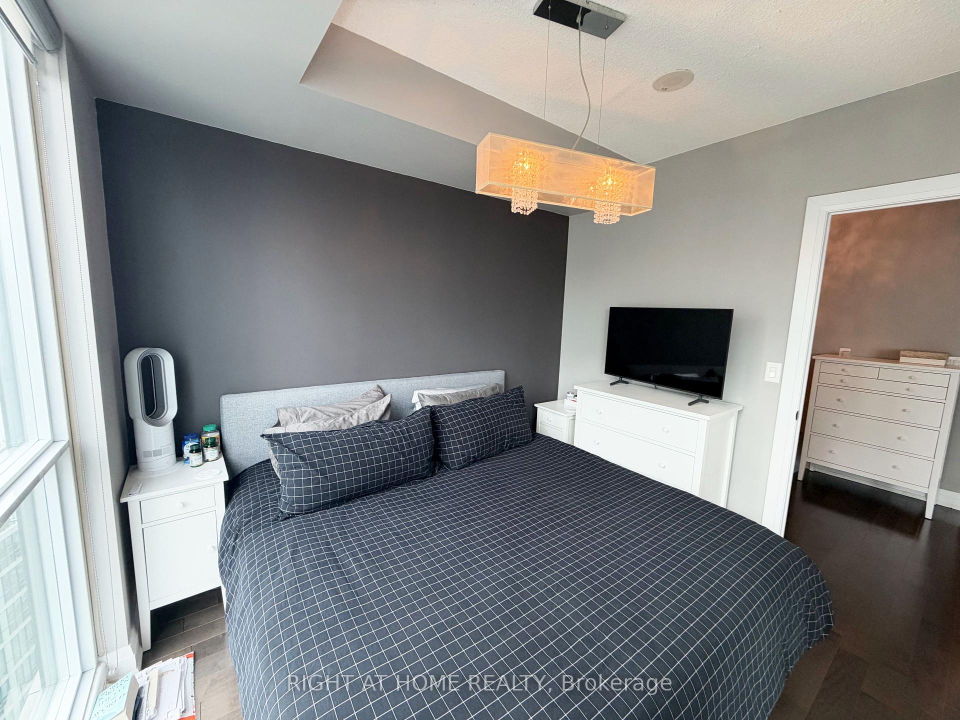 Photo 15 of Unit 3407, 16 Harbour Street, Toronto, Waterfront Communities — HOMEH