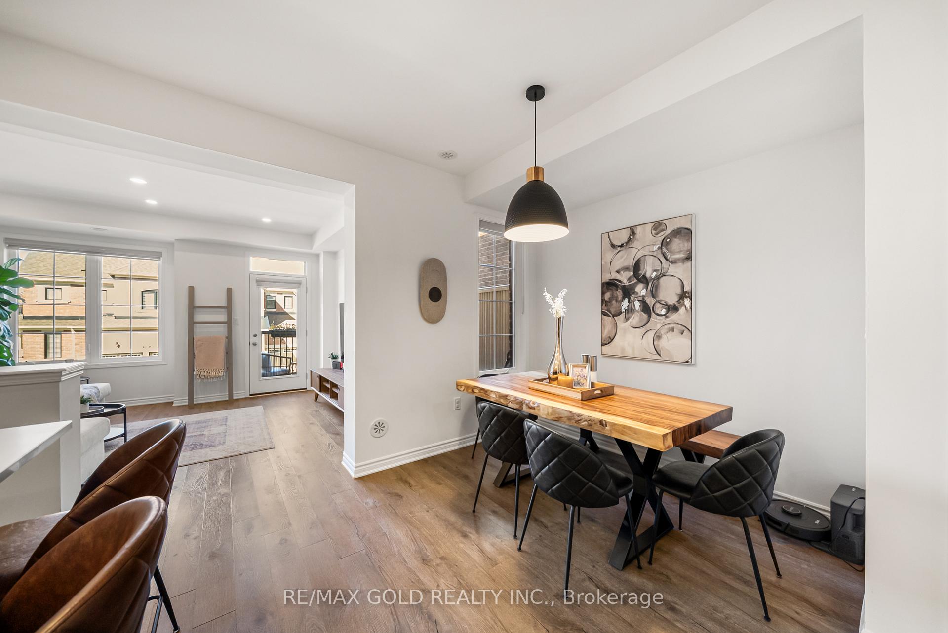 Photo 15 of 41 Keppel Circle, Brampton, Northwest Brampton — HOMEH