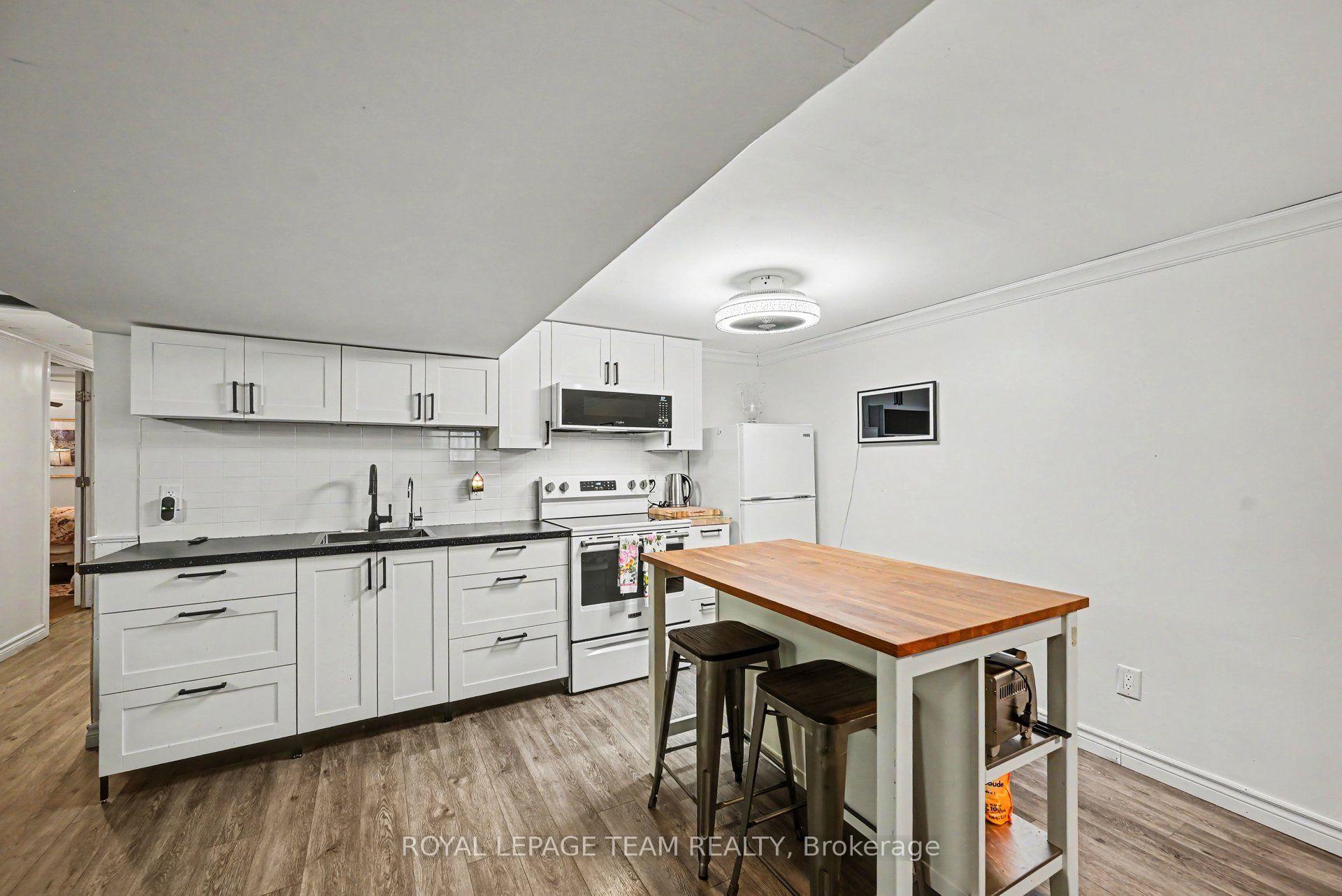 Photo 33 of 565 Dufferin Street W, North Dundas, Winchester — HOMEH