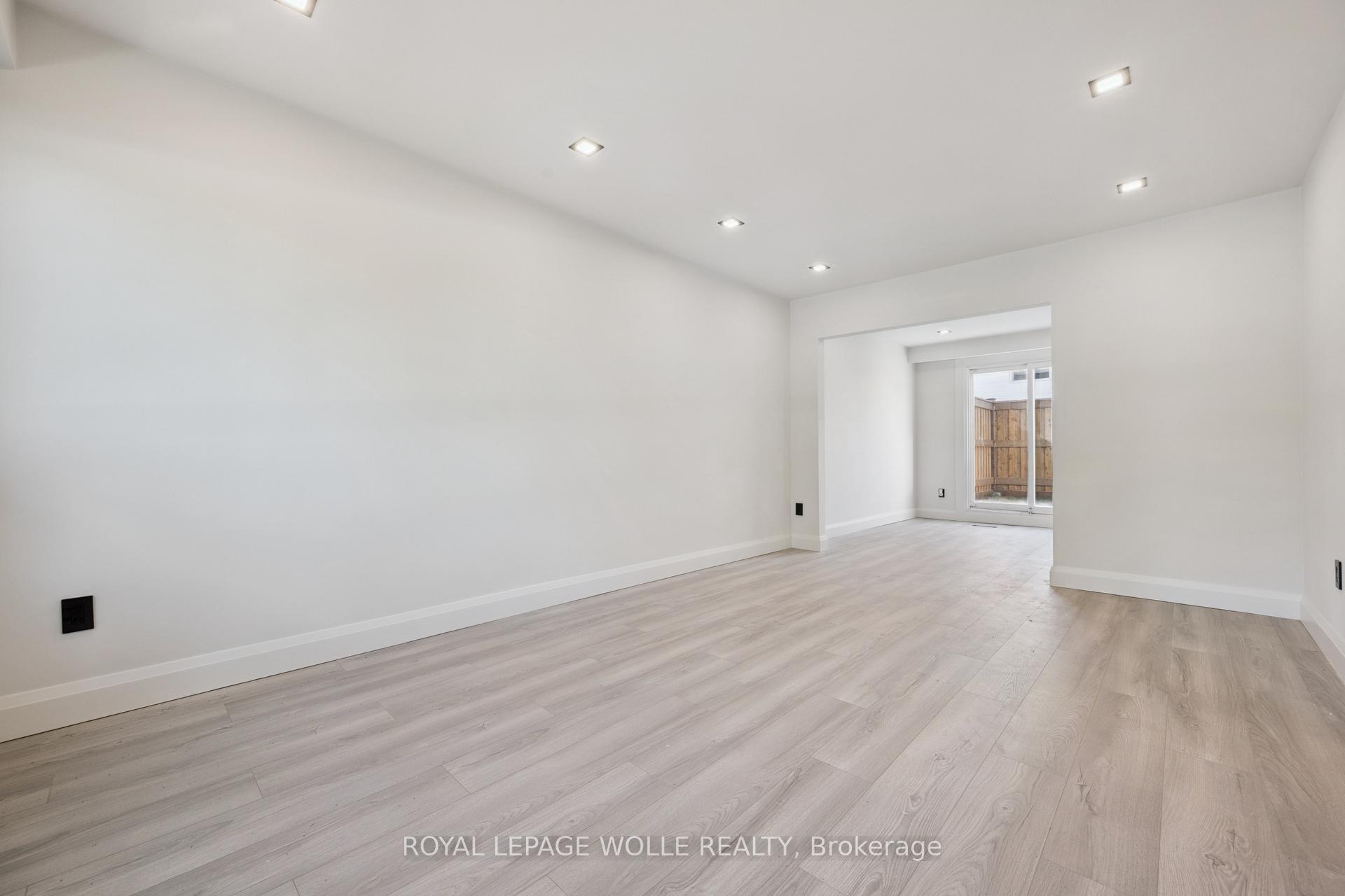 Photo 5 of Unit 107, 5475 Lakeshore Road, Burlington, Appleby — HOMEH