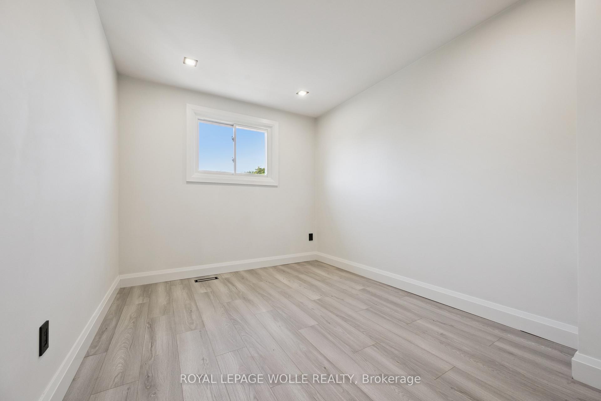 Photo 22 of Unit 107, 5475 Lakeshore Road, Burlington, Appleby — HOMEH
