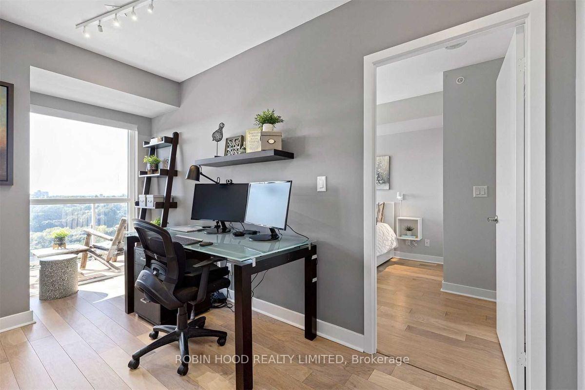 Photo 8 of Unit 1511, 58 Orchard View Boulevard, Toronto, Yonge-Eglinton — HOMEH
