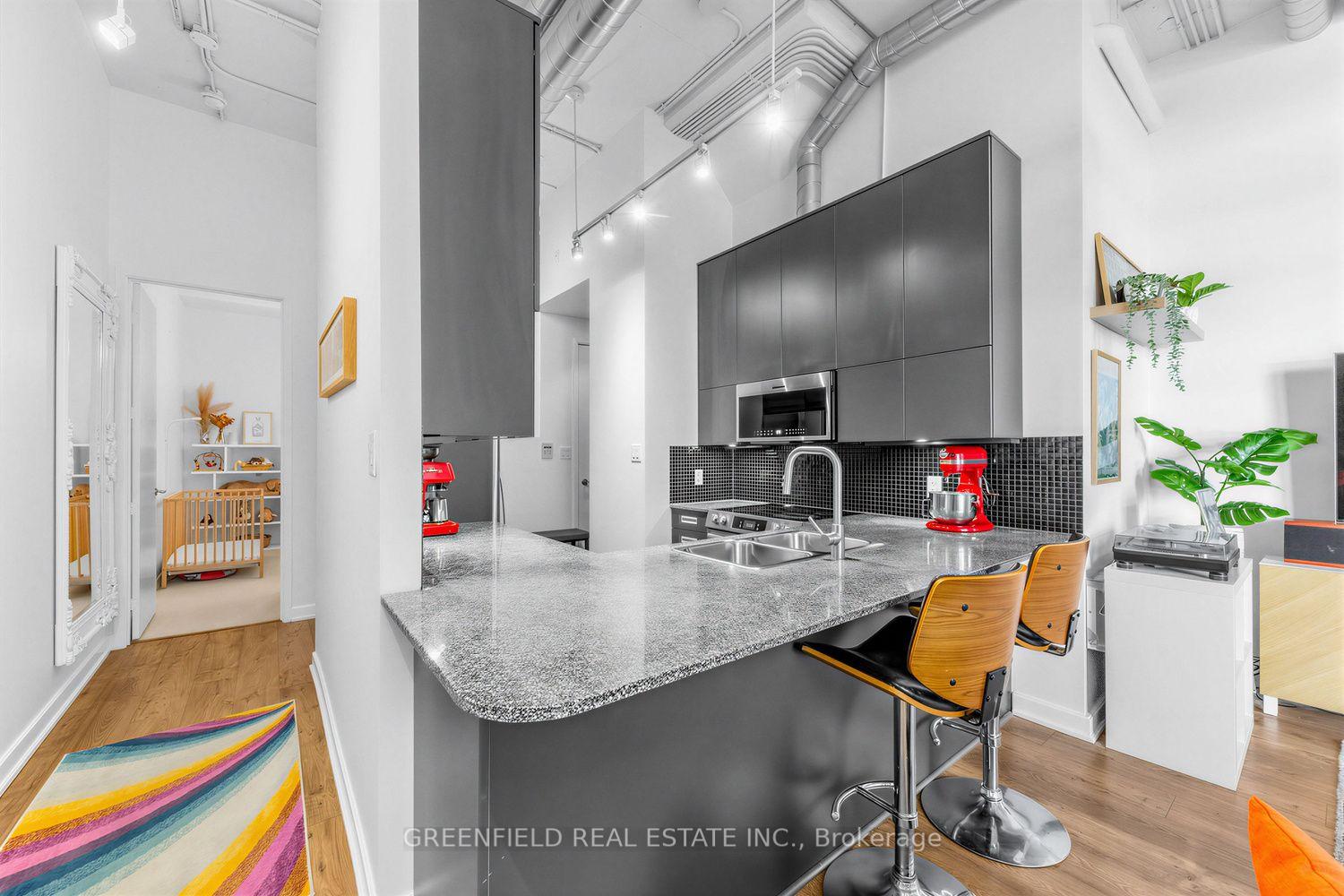 Photo 8 of Unit 410, 380 Macpherson Avenue N, Toronto, Casa Loma — HOMEH