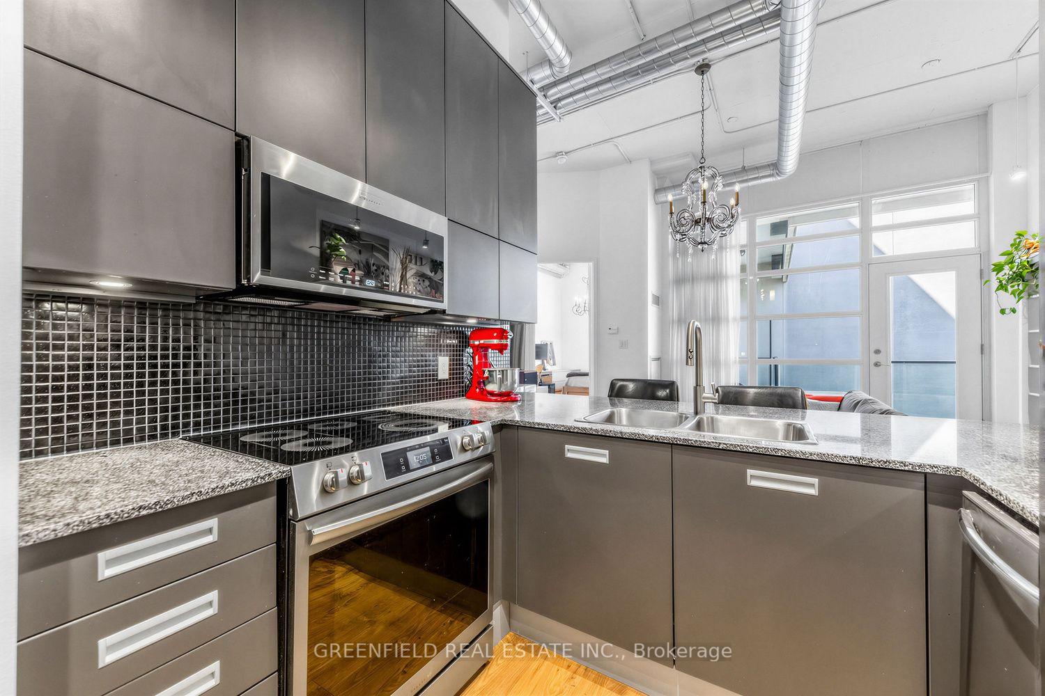 Photo 9 of Unit 410, 380 Macpherson Avenue N, Toronto, Casa Loma — HOMEH