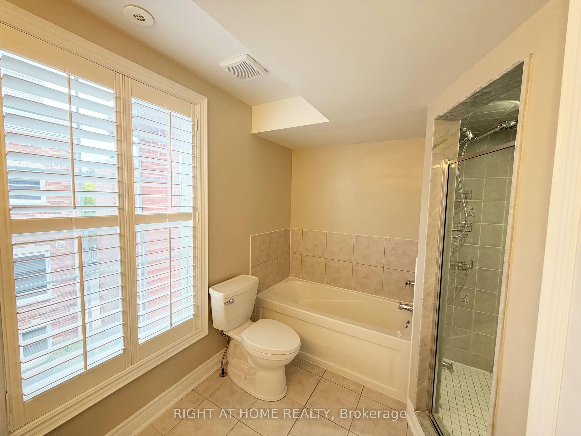 Photo 20 of 1 Fairhead Mews, Toronto, East End-Danforth — HOMEH