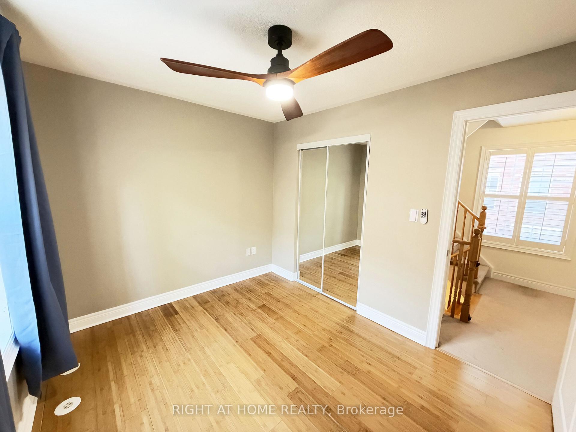 Photo 25 of 1 Fairhead Mews, Toronto, East End-Danforth — HOMEH