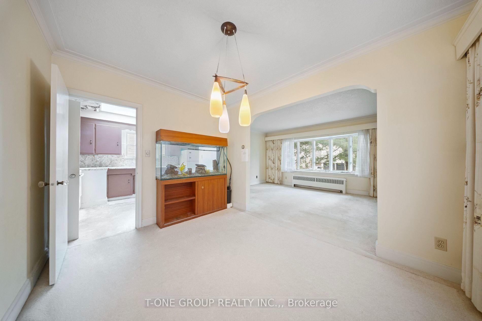 Photo 11 of 302 Spring Garden Avenue, North York, Willowdale East — HOMEH