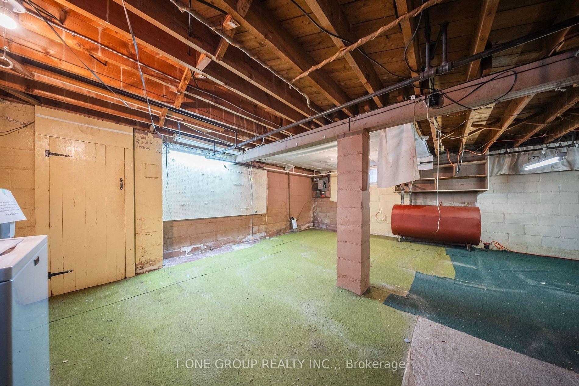 Photo 22 of 302 Spring Garden Avenue, North York, Willowdale East — HOMEH