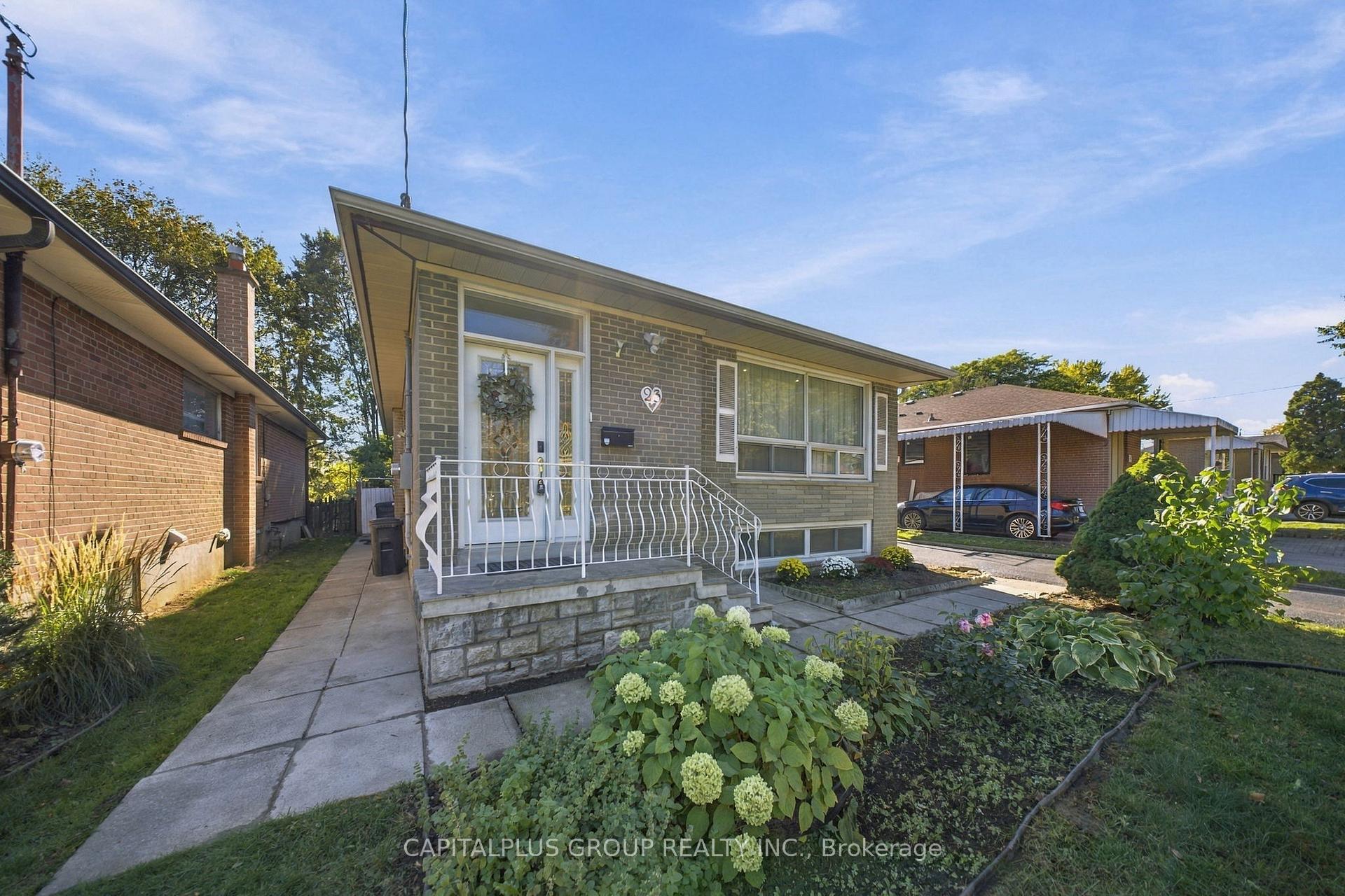 Photo 2 of 23 Gentian Drive, Etobicoke, Eringate-Centennial-West Deane — HOMEH