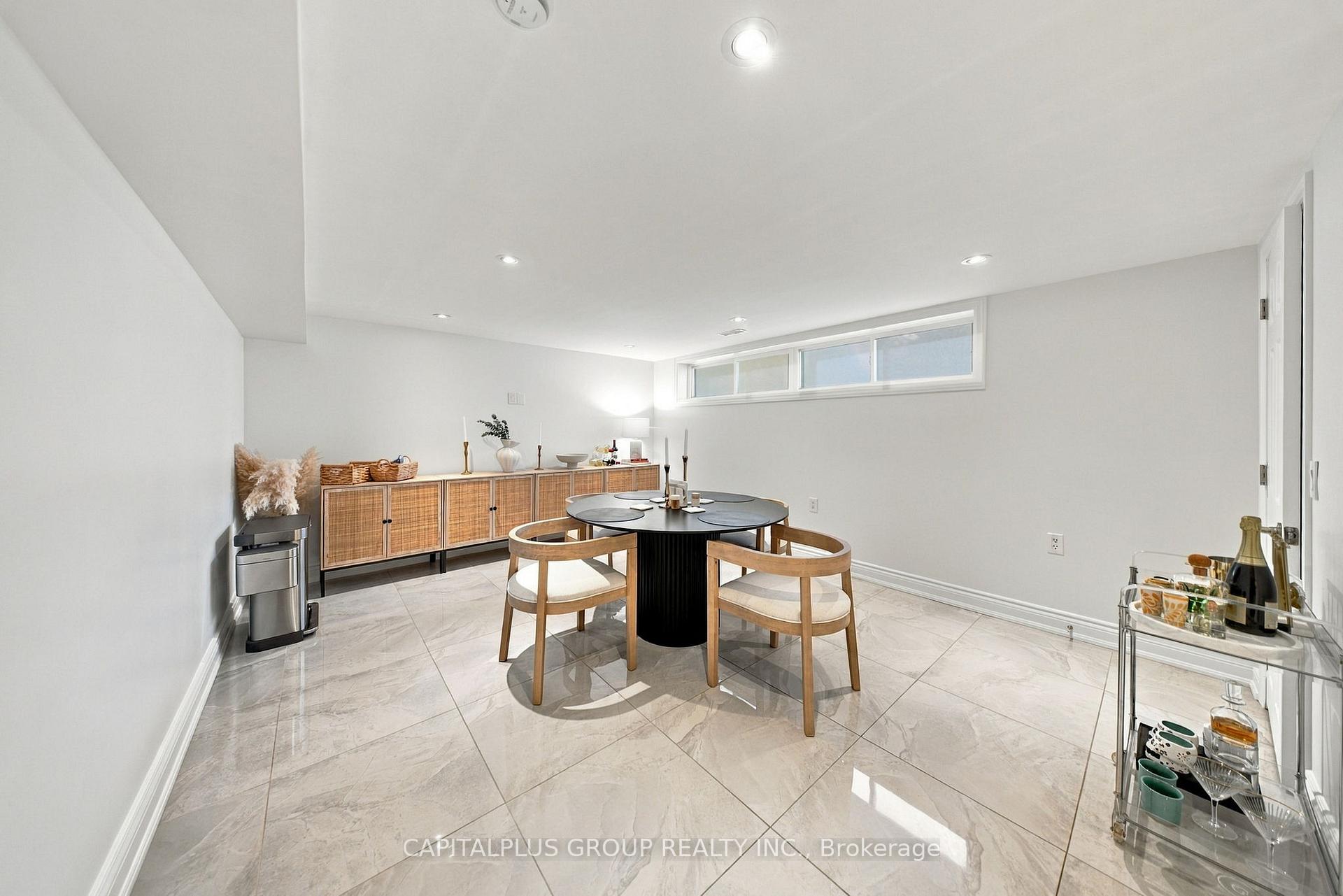 Photo 26 of 23 Gentian Drive, Etobicoke, Eringate-Centennial-West Deane — HOMEH