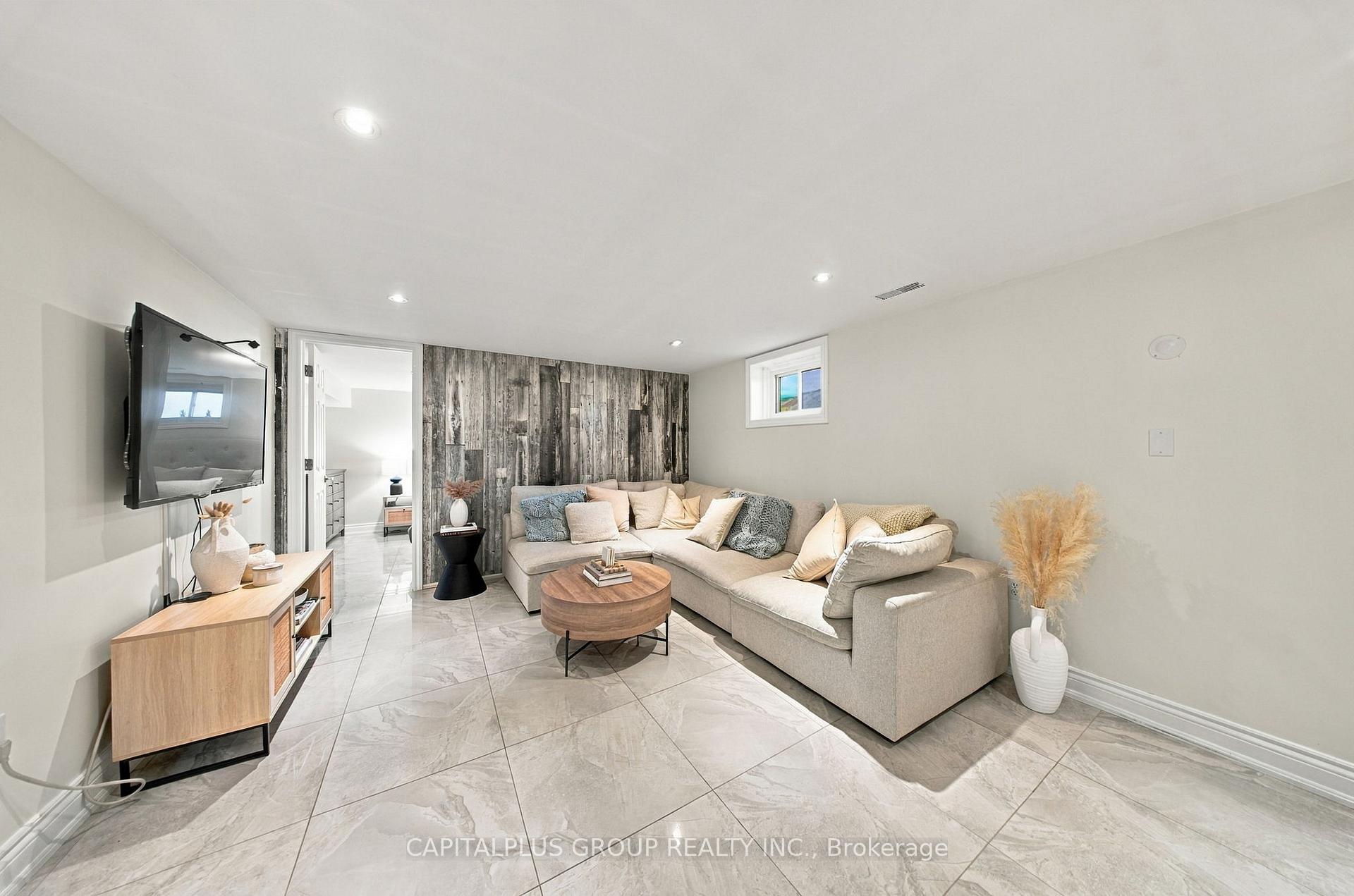 Photo 29 of 23 Gentian Drive, Etobicoke, Eringate-Centennial-West Deane — HOMEH