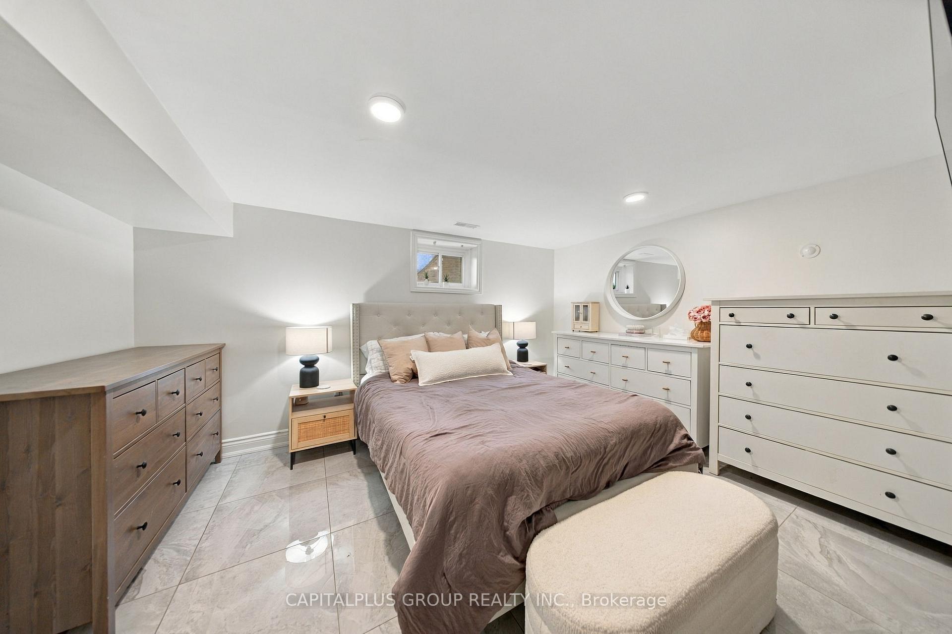 Photo 34 of 23 Gentian Drive, Etobicoke, Eringate-Centennial-West Deane — HOMEH