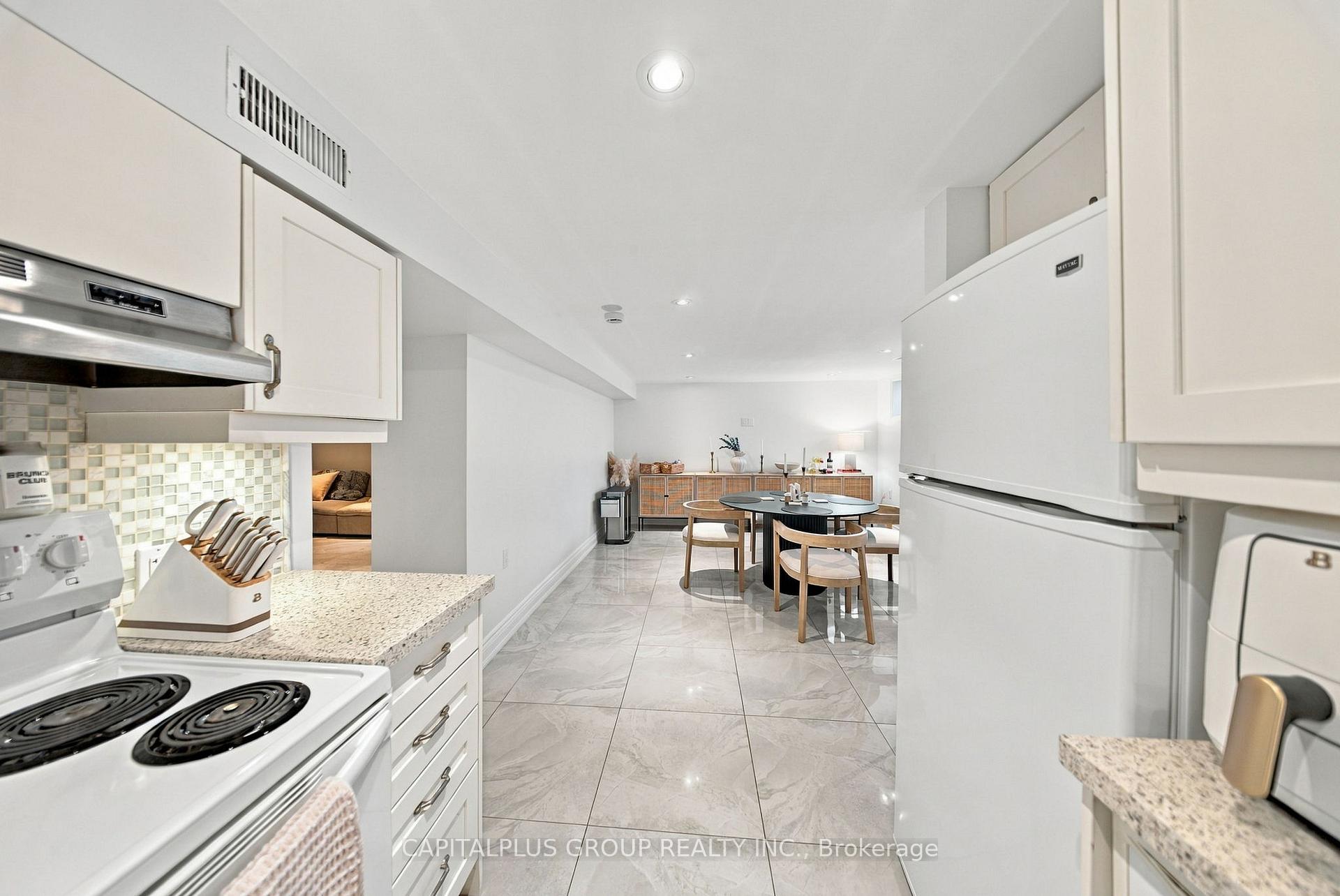 Photo 38 of 23 Gentian Drive, Etobicoke, Eringate-Centennial-West Deane — HOMEH