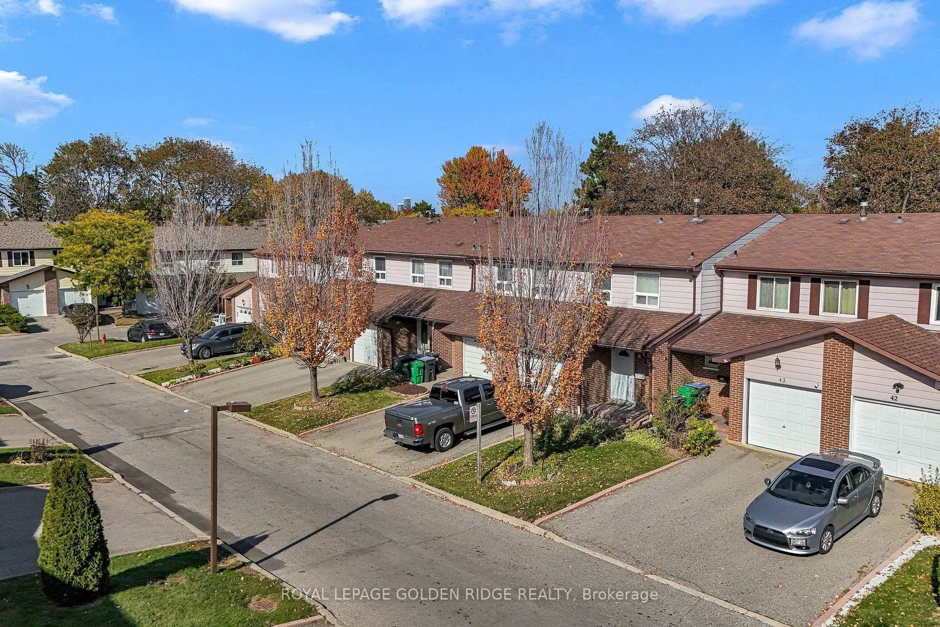 Photo 1 of Unit 45, 3525 Brandon Gate Drive, Mississauga, Malton — HOMEH