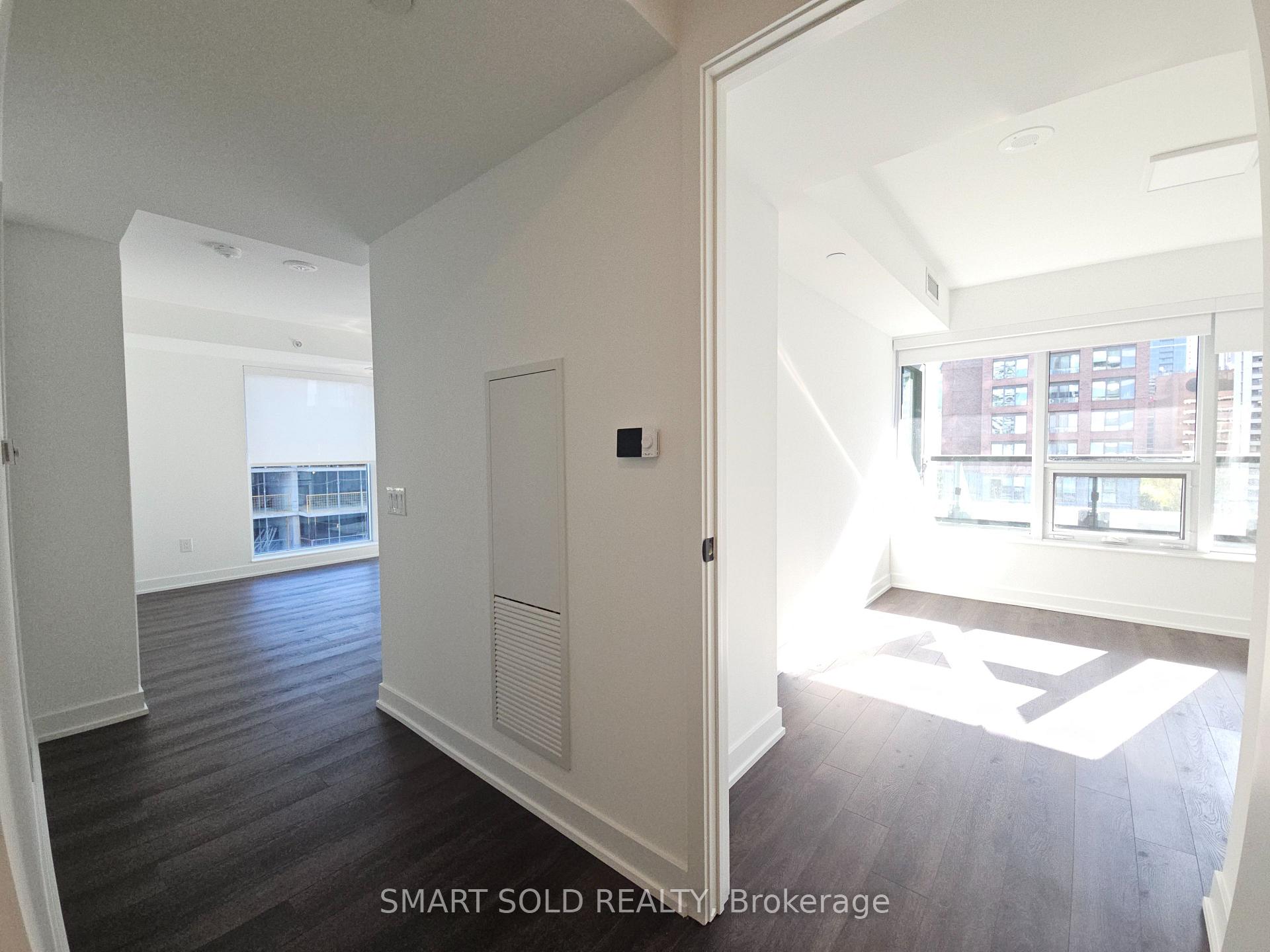 Photo 5 of Unit 702, 609 Sherbourne Street, Toronto, North St. James Town — HOMEH