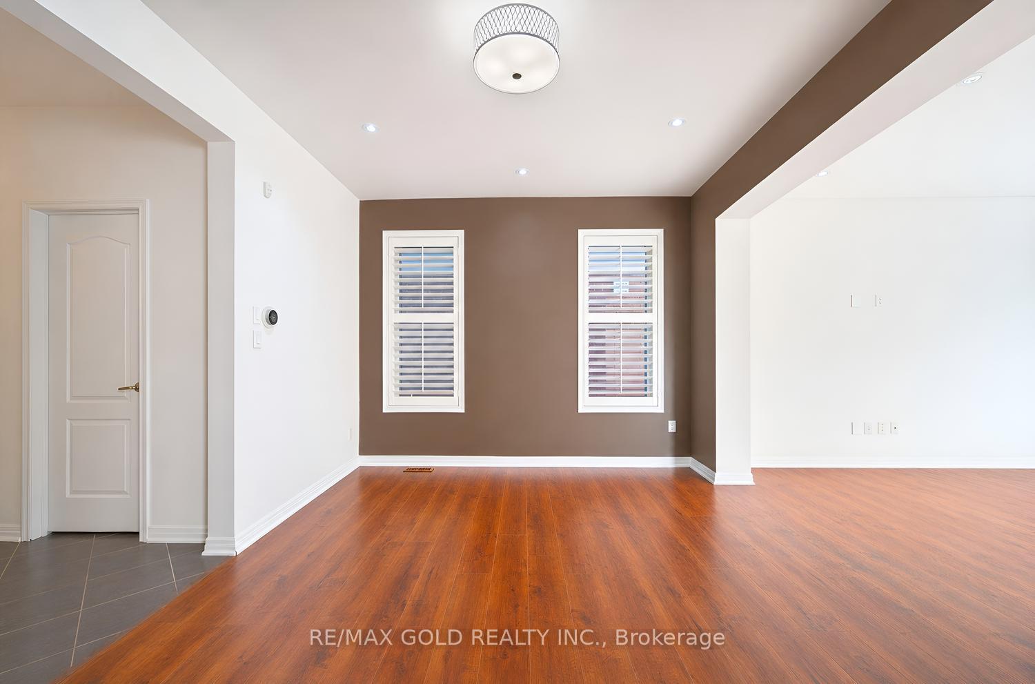 Photo 7 of 48 Bevington Road, Brampton, Northwest Brampton — HOMEH