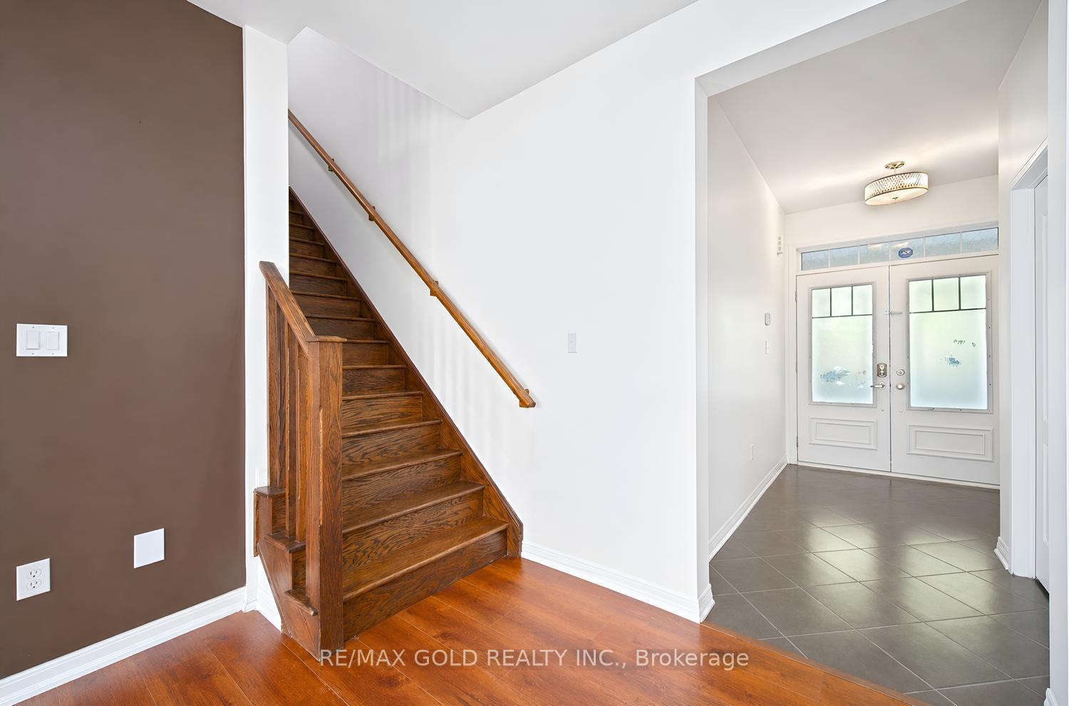 Photo 13 of 48 Bevington Road, Brampton, Northwest Brampton — HOMEH