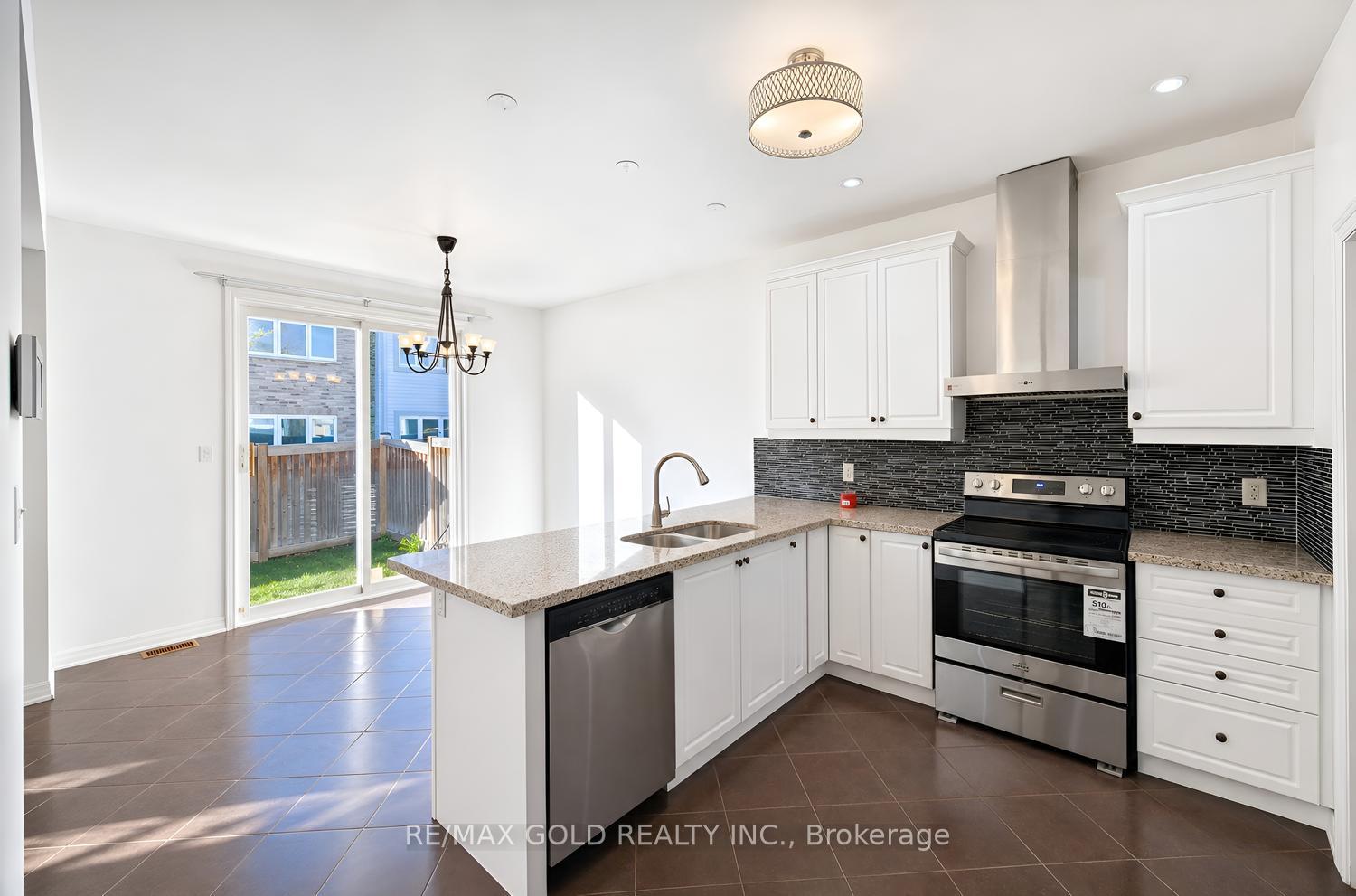 Photo 21 of 48 Bevington Road, Brampton, Northwest Brampton — HOMEH