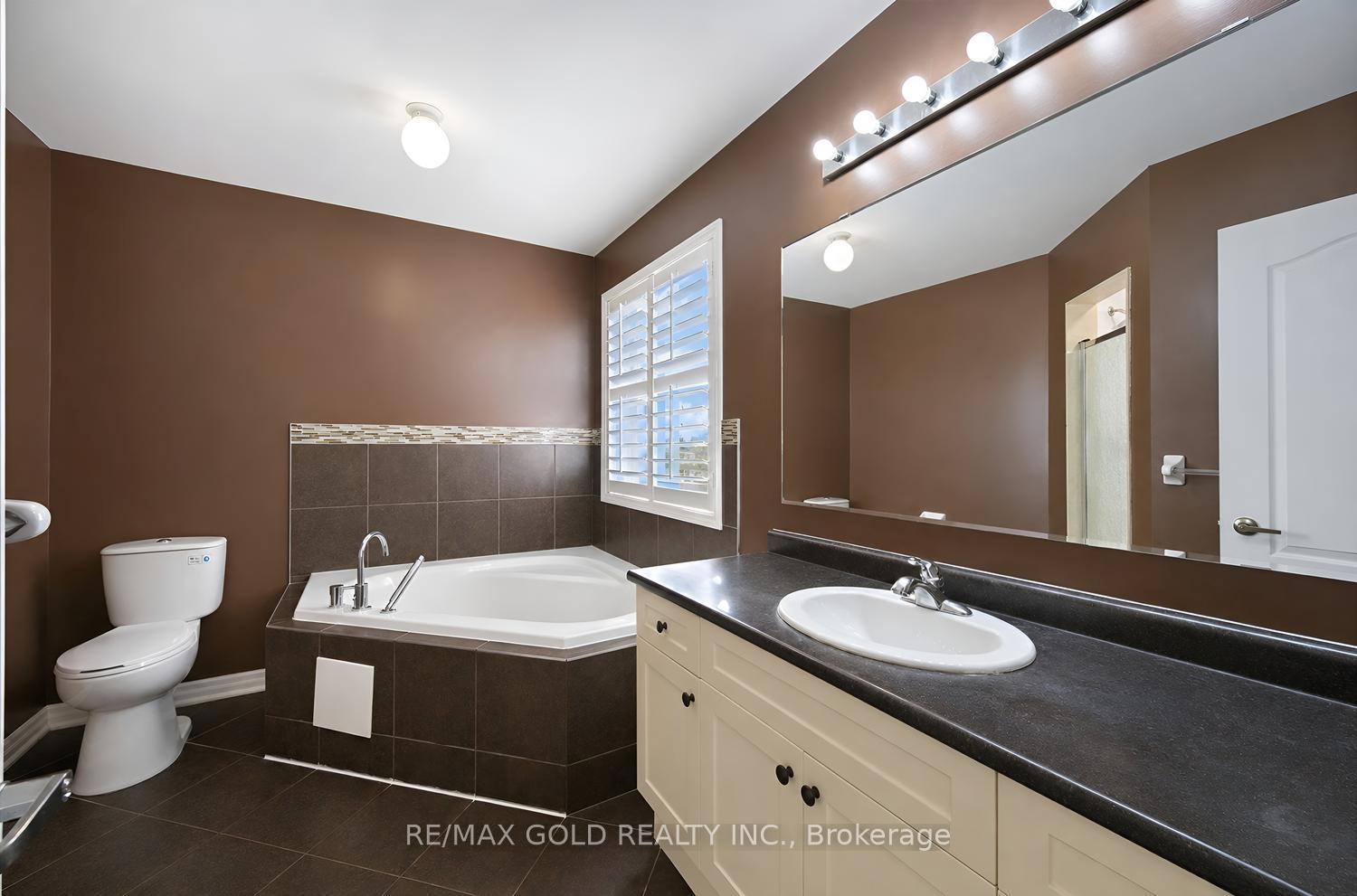 Photo 29 of 48 Bevington Road, Brampton, Northwest Brampton — HOMEH