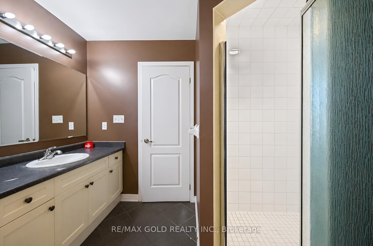 Photo 30 of 48 Bevington Road, Brampton, Northwest Brampton — HOMEH