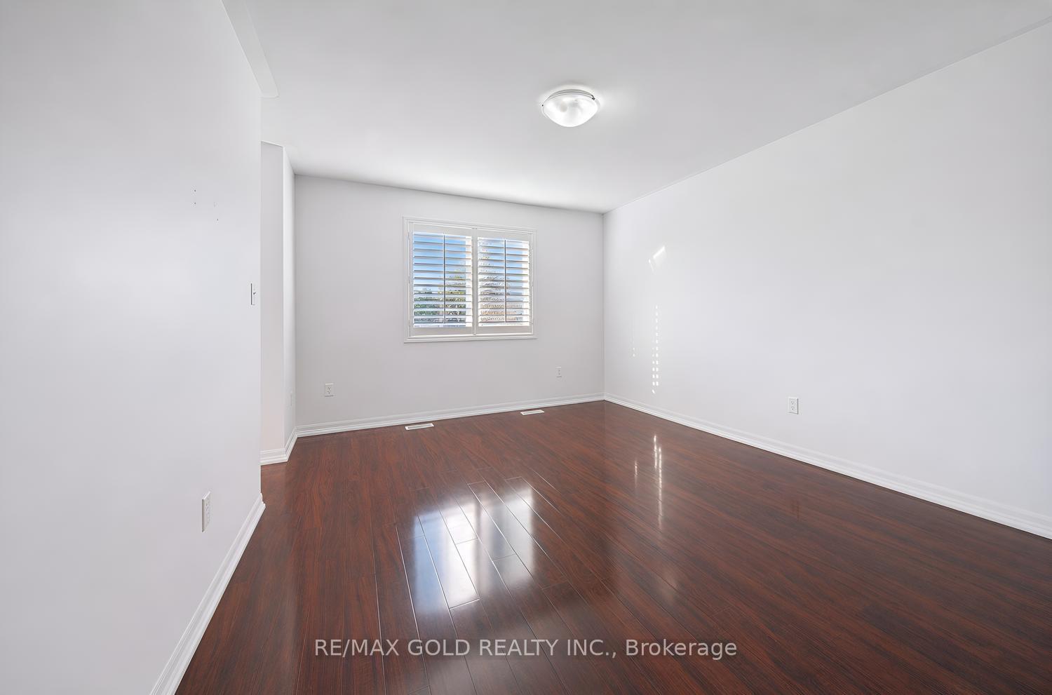 Photo 31 of 48 Bevington Road, Brampton, Northwest Brampton — HOMEH