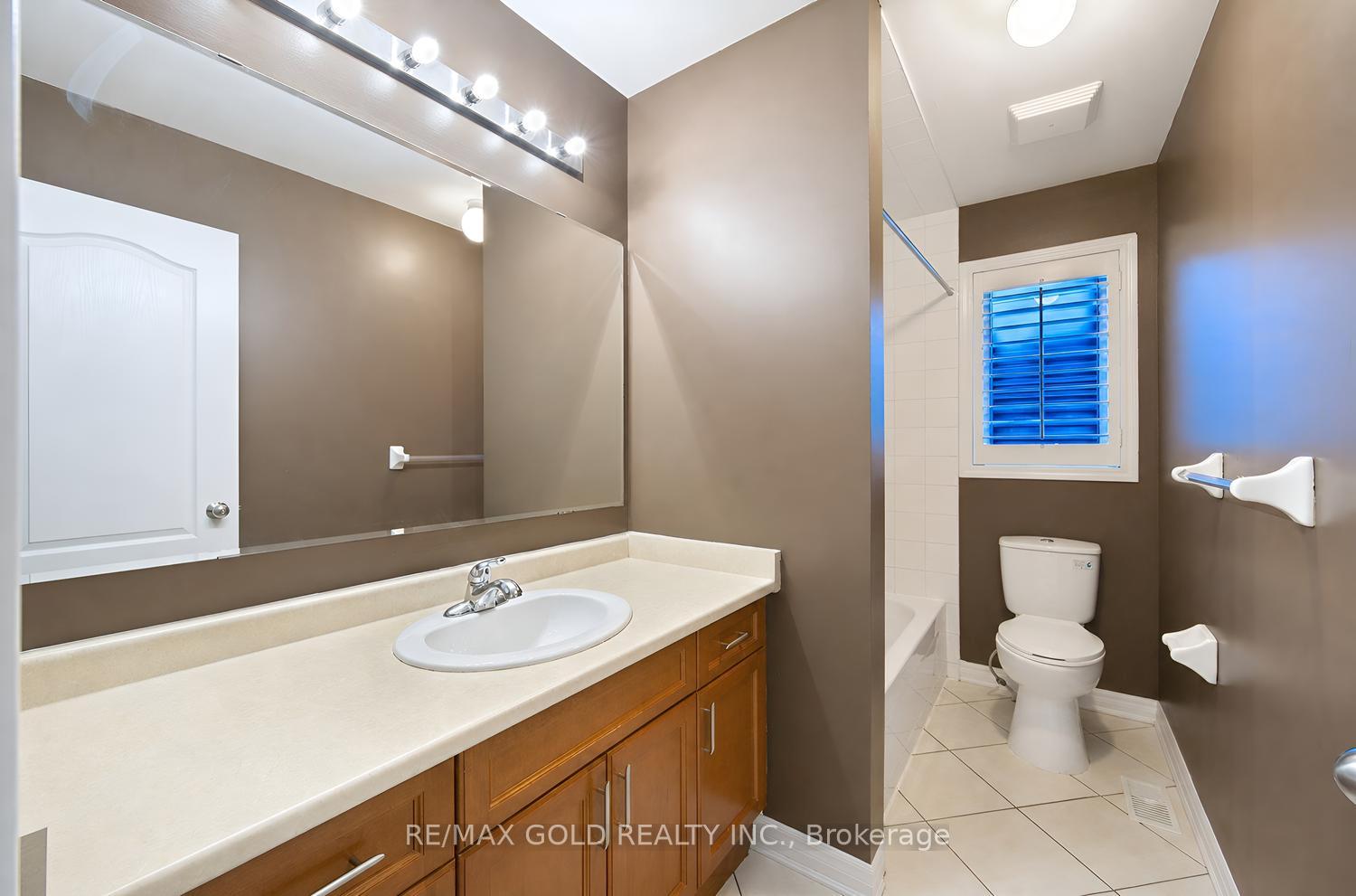 Photo 38 of 48 Bevington Road, Brampton, Northwest Brampton — HOMEH