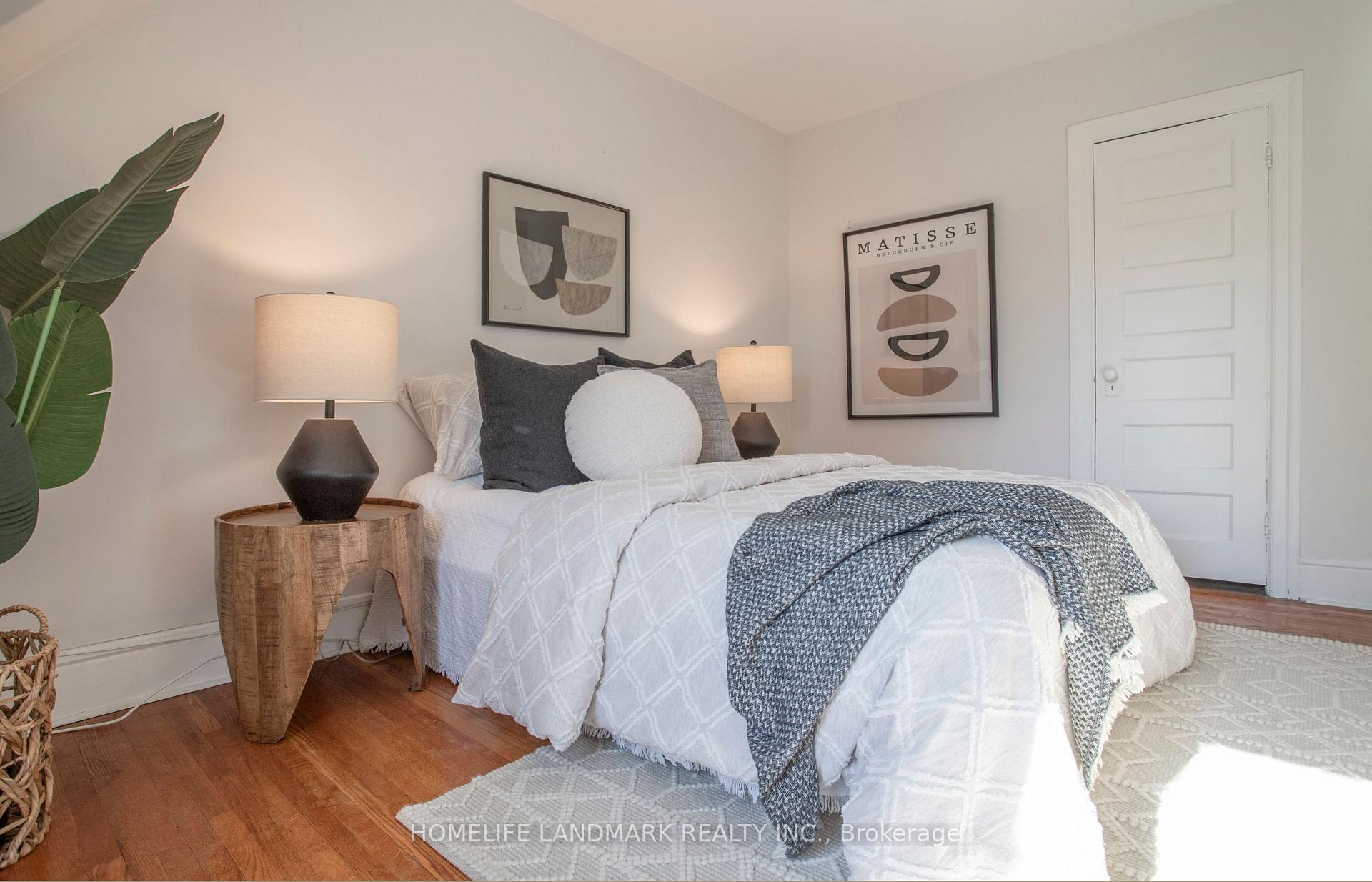 Photo 30 of 35 Dupont Street, Toronto, The Annex — HOMEH
