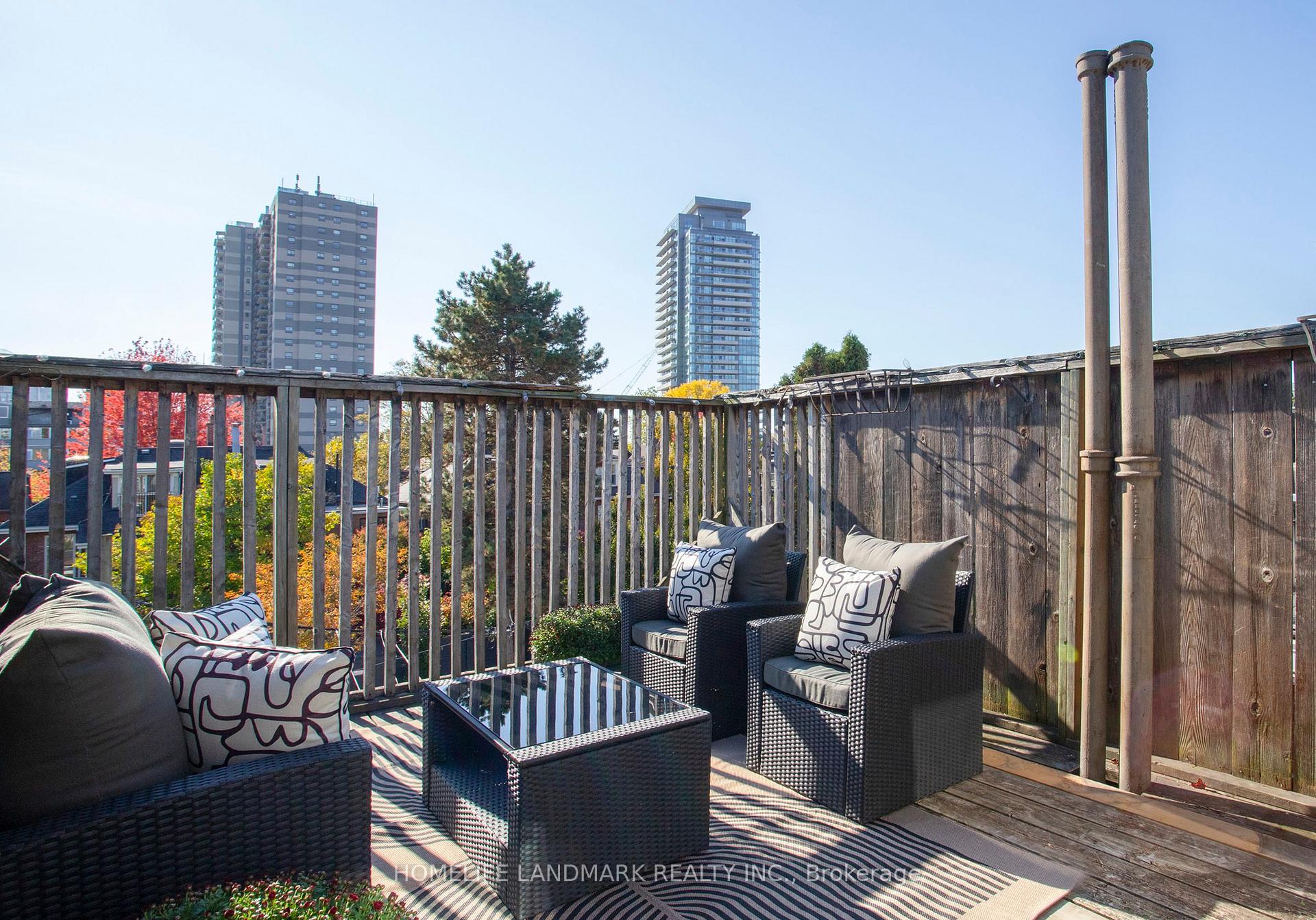Photo 36 of 35 Dupont Street, Toronto, The Annex — HOMEH