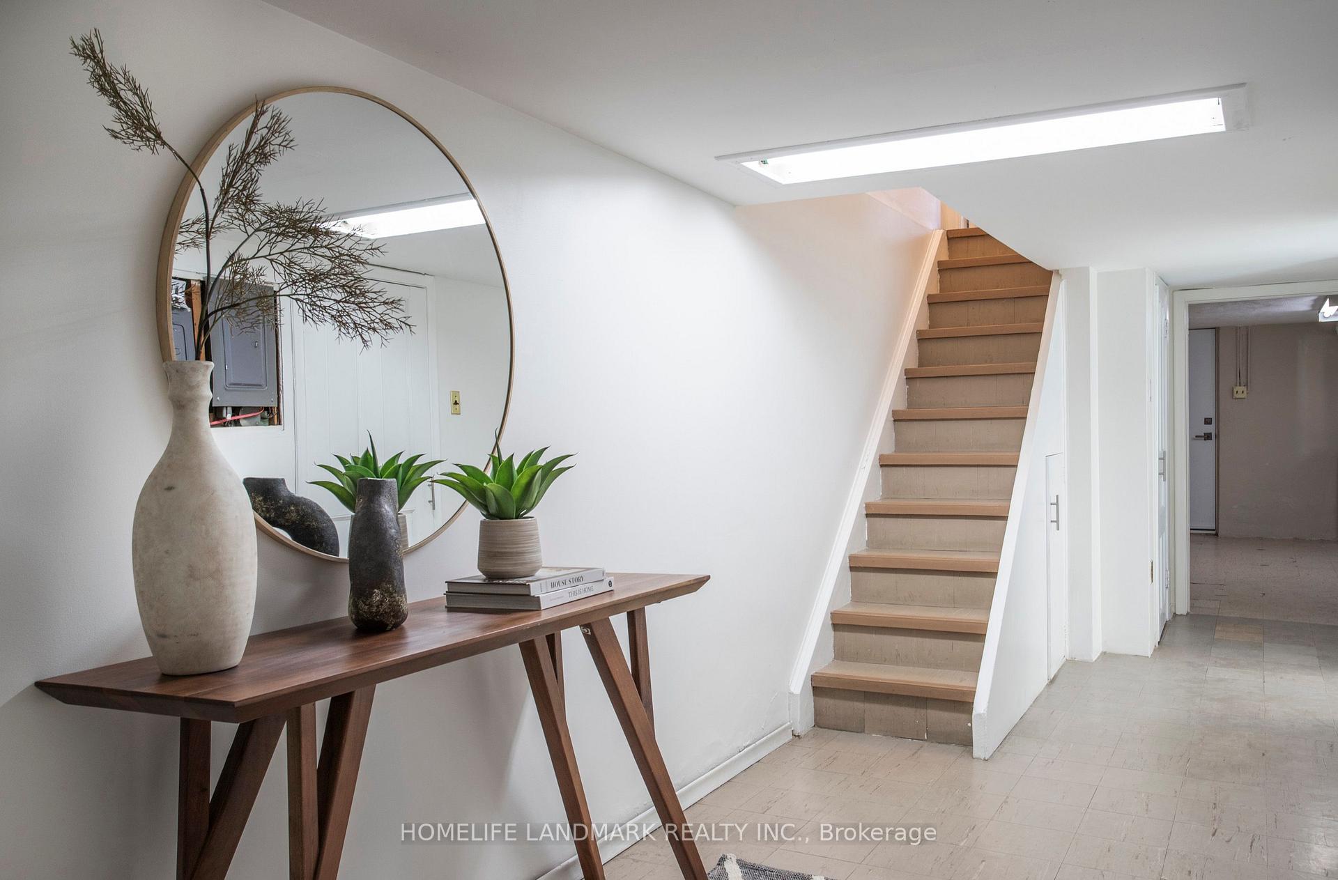 Photo 38 of 35 Dupont Street, Toronto, The Annex — HOMEH