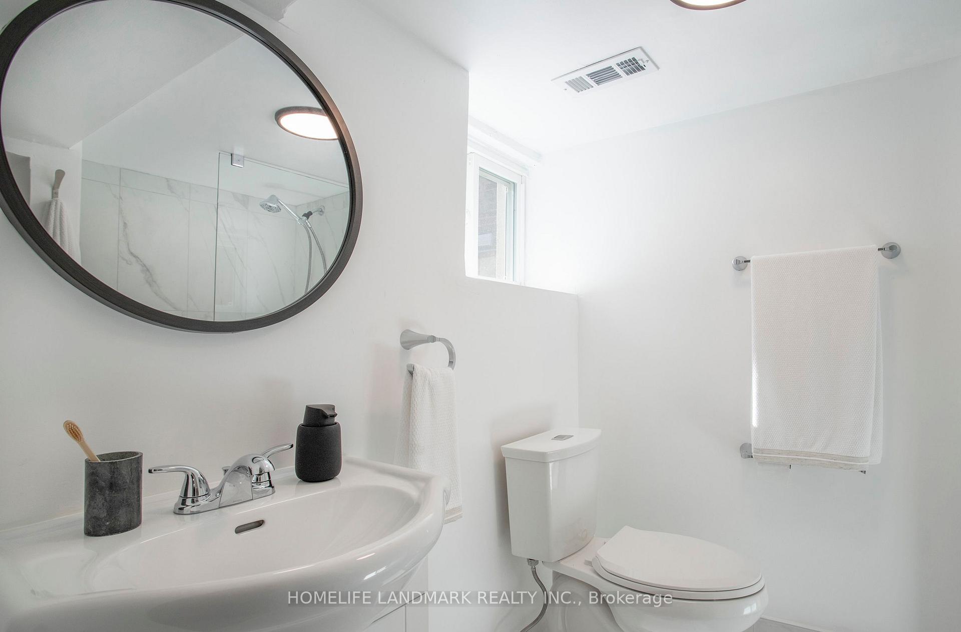 Photo 39 of 35 Dupont Street, Toronto, The Annex — HOMEH