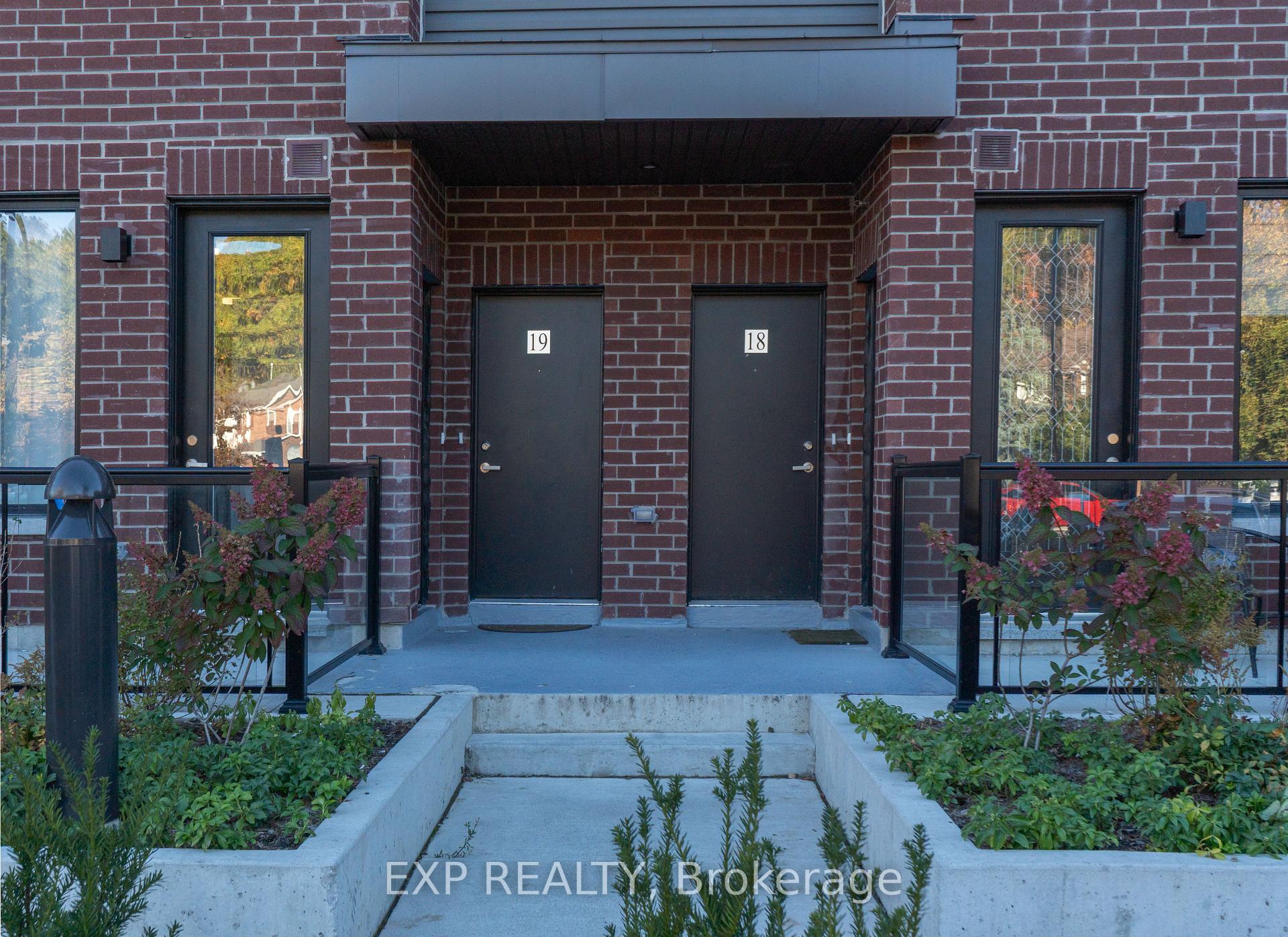 Photo 3 of Unit 19, 3566 Colonial Drive, Mississauga, Erin Mills — HOMEH