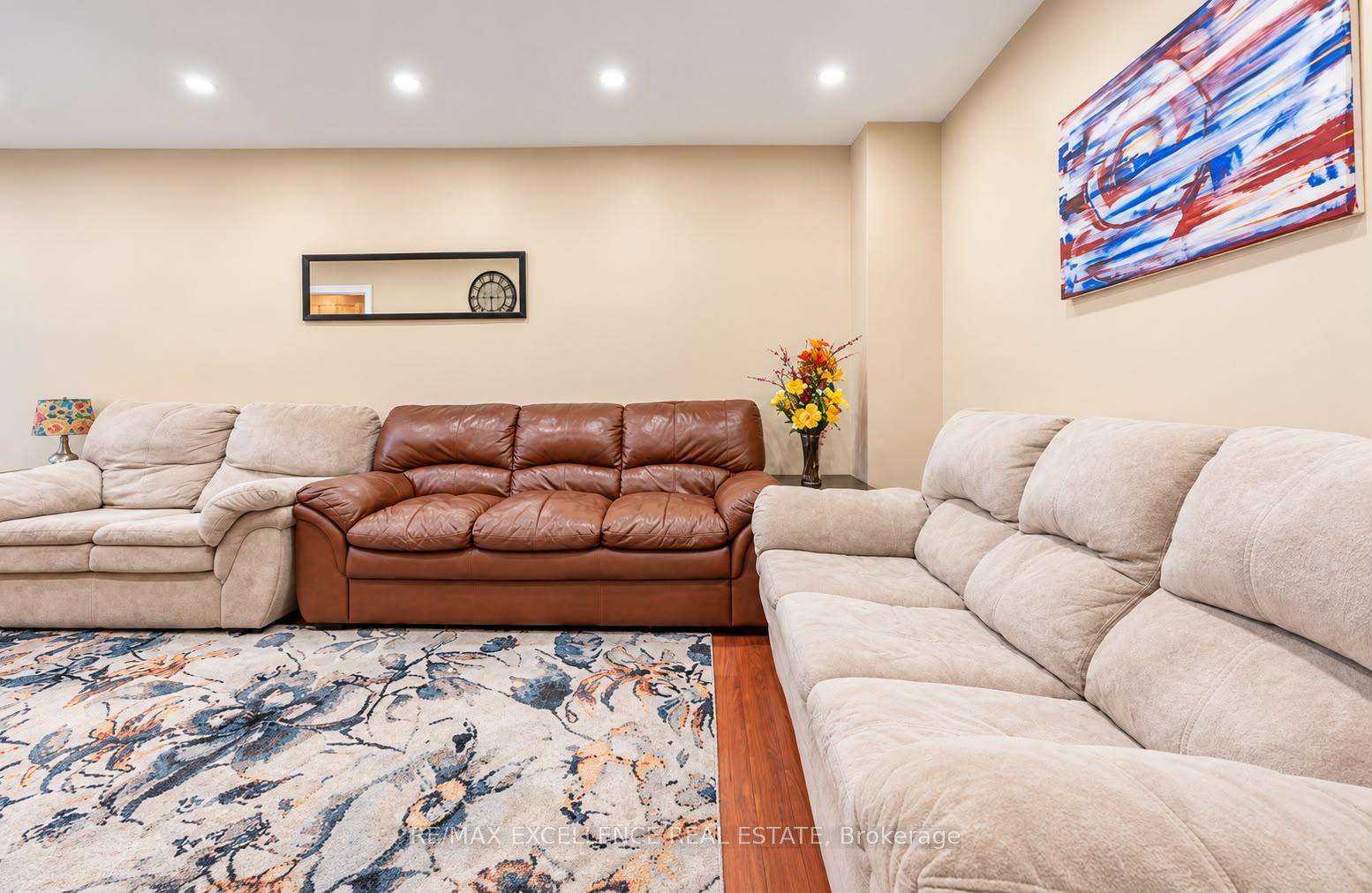 Photo 5 of 88 Fleetwood Crescent, Brampton, Southgate — HOMEH