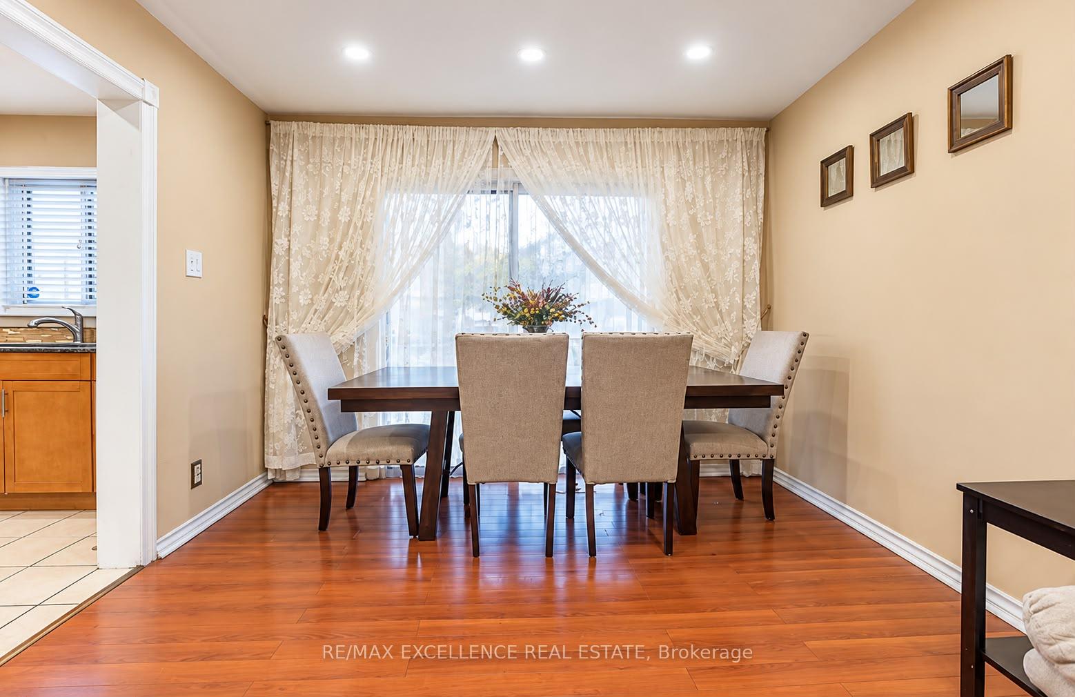 Photo 7 of 88 Fleetwood Crescent, Brampton, Southgate — HOMEH
