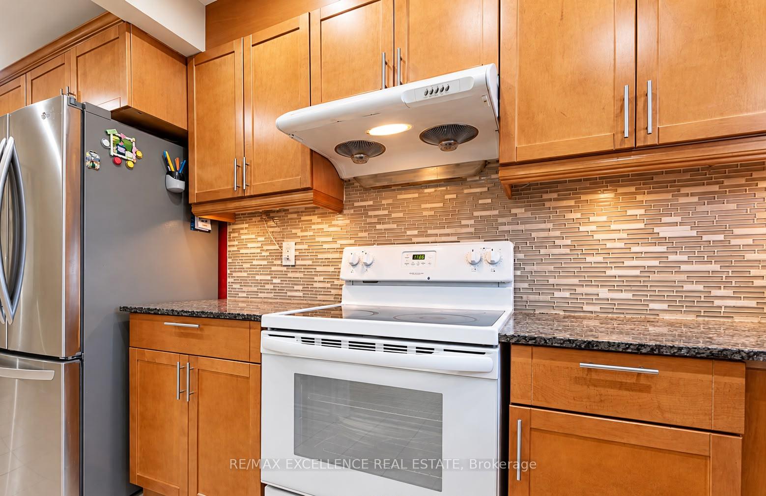 Photo 9 of 88 Fleetwood Crescent, Brampton, Southgate — HOMEH
