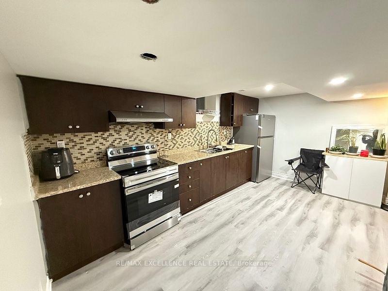 Photo 4 of Unit Bsmt, 106 Flurry Circle, Brampton, Credit Valley — HOMEH