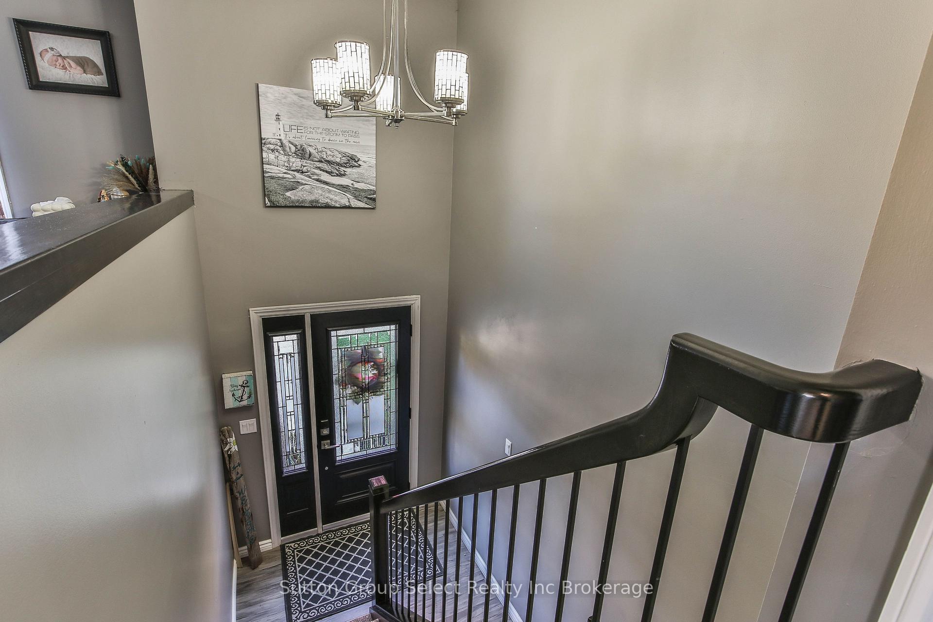 Photo 3 of 1126 Pearson Drive, Woodstock, Woodstock - North — HOMEH