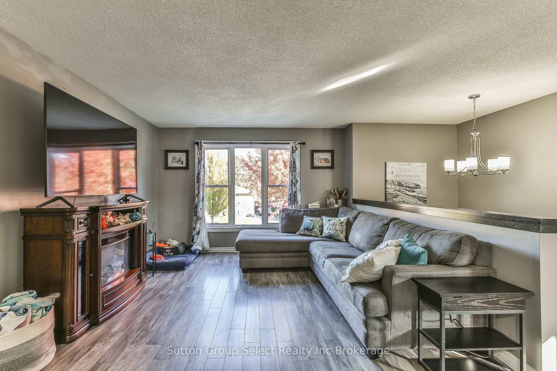 Photo 8 of 1126 Pearson Drive, Woodstock, Woodstock - North — HOMEH