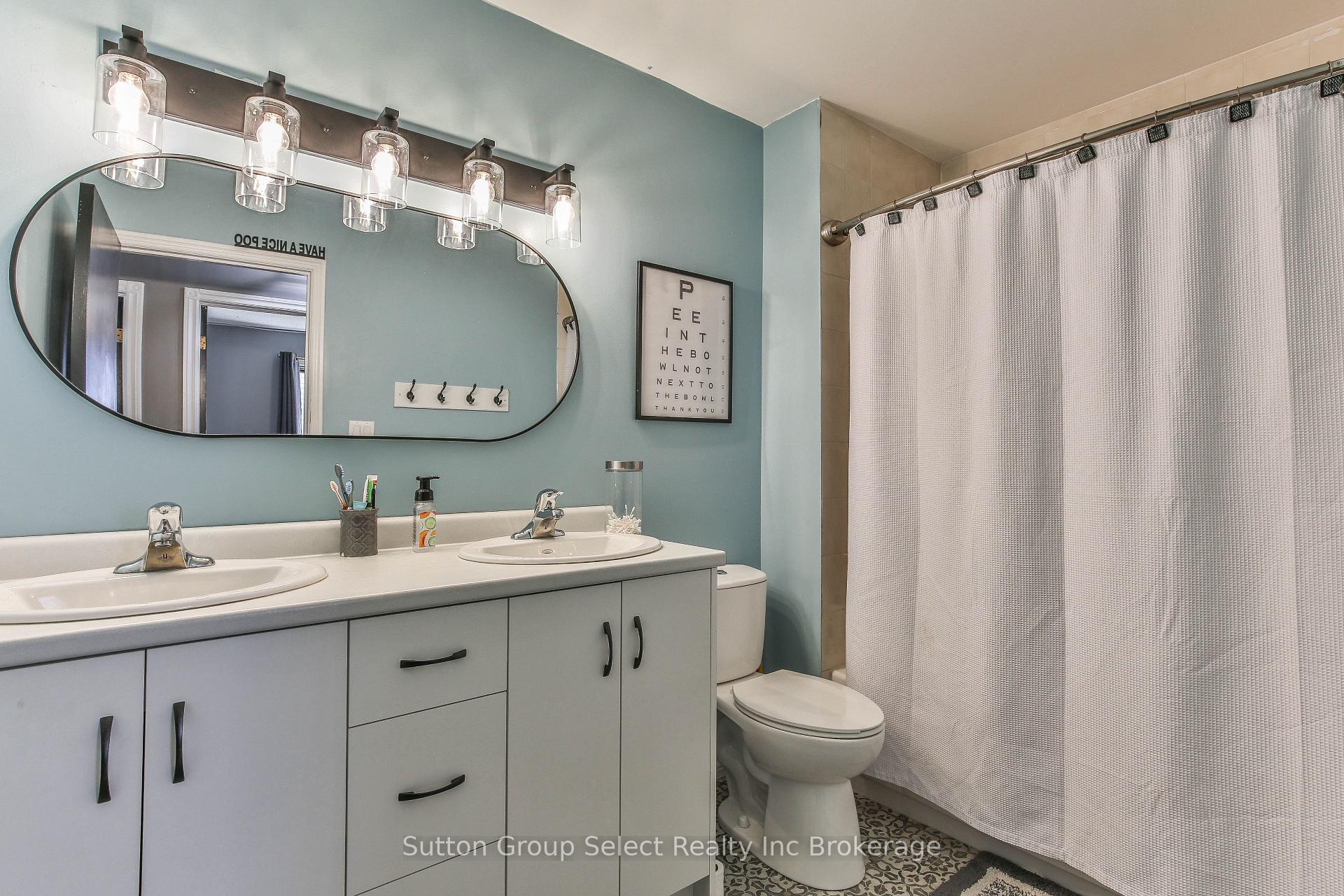 Photo 15 of 1126 Pearson Drive, Woodstock, Woodstock - North — HOMEH