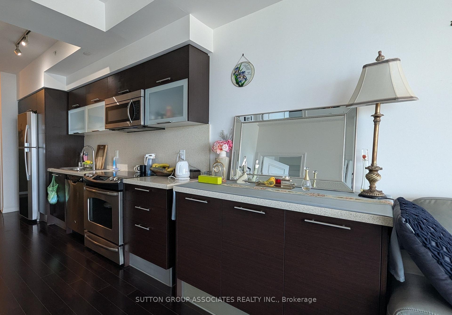 Photo 3 of Unit 4401, 386 Yonge Street, Toronto, Bay Street Corridor — HOMEH