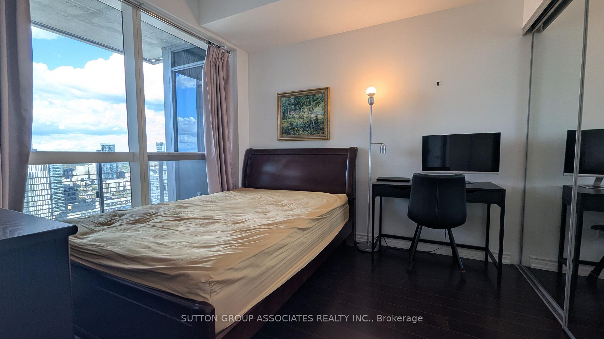 Photo 6 of Unit 4401, 386 Yonge Street, Toronto, Bay Street Corridor — HOMEH