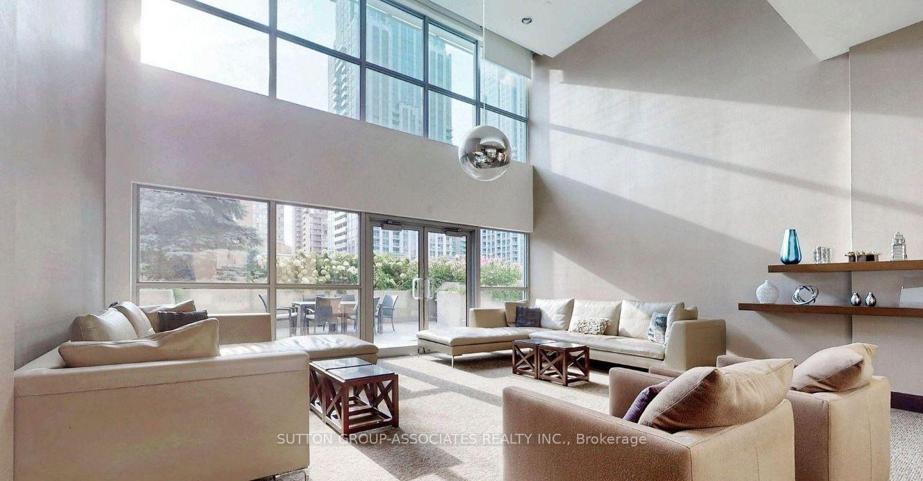 Photo 19 of Unit 4401, 386 Yonge Street, Toronto, Bay Street Corridor — HOMEH