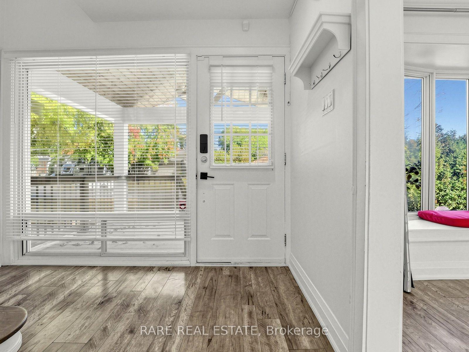 Photo 4 of 204 Sandbrook Road, Oakville, West — HOMEH