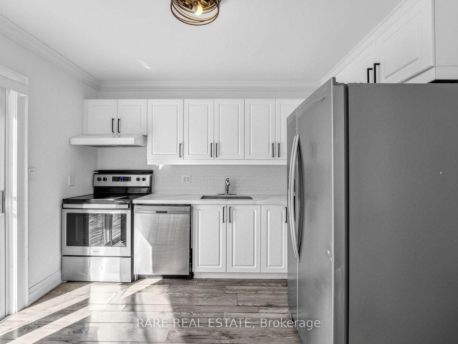 Photo 9 of 204 Sandbrook Road, Oakville, West — HOMEH