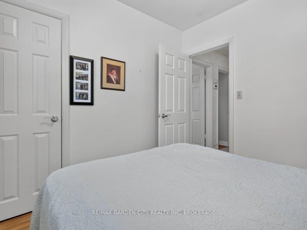 Photo 24 of 8 Agar Drive, St. Catharines, Vine/Linwell — HOMEH
