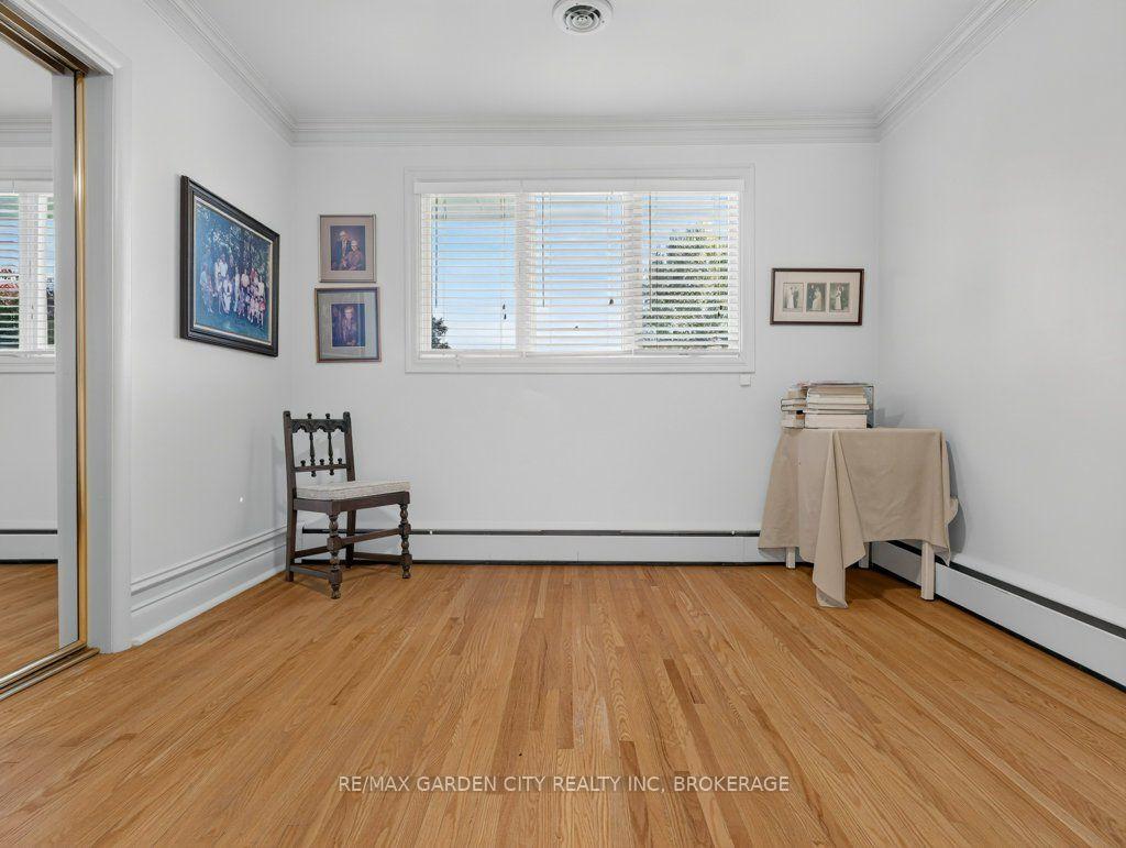 Photo 26 of 8 Agar Drive, St. Catharines, Vine/Linwell — HOMEH