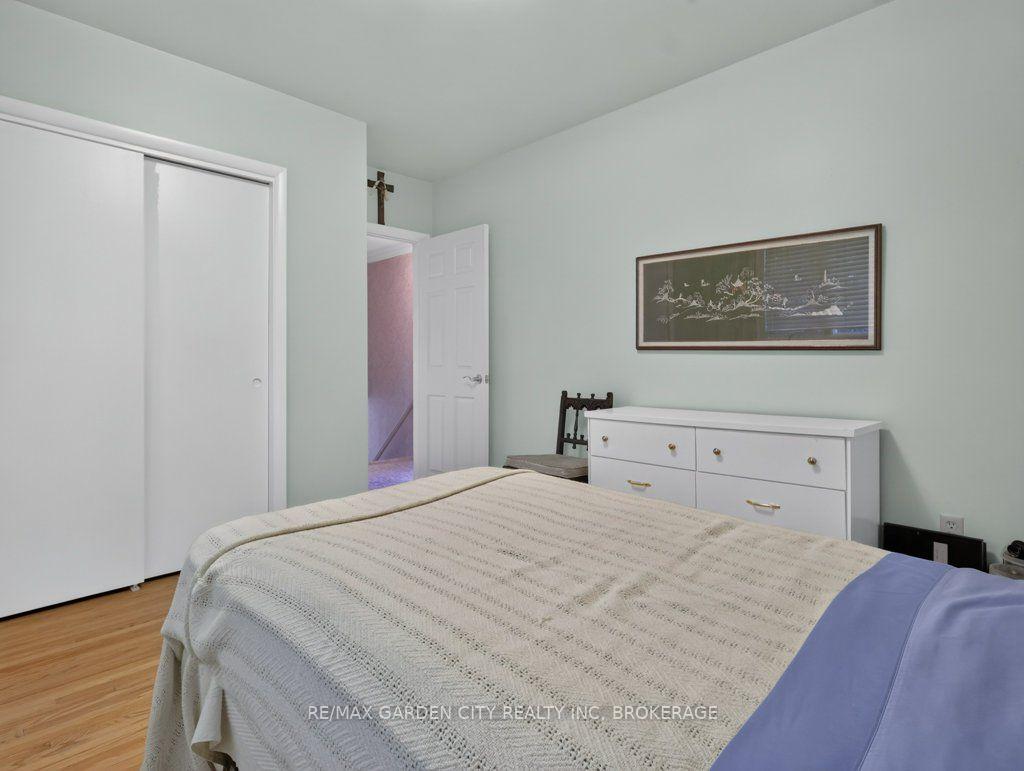 Photo 28 of 8 Agar Drive, St. Catharines, Vine/Linwell — HOMEH
